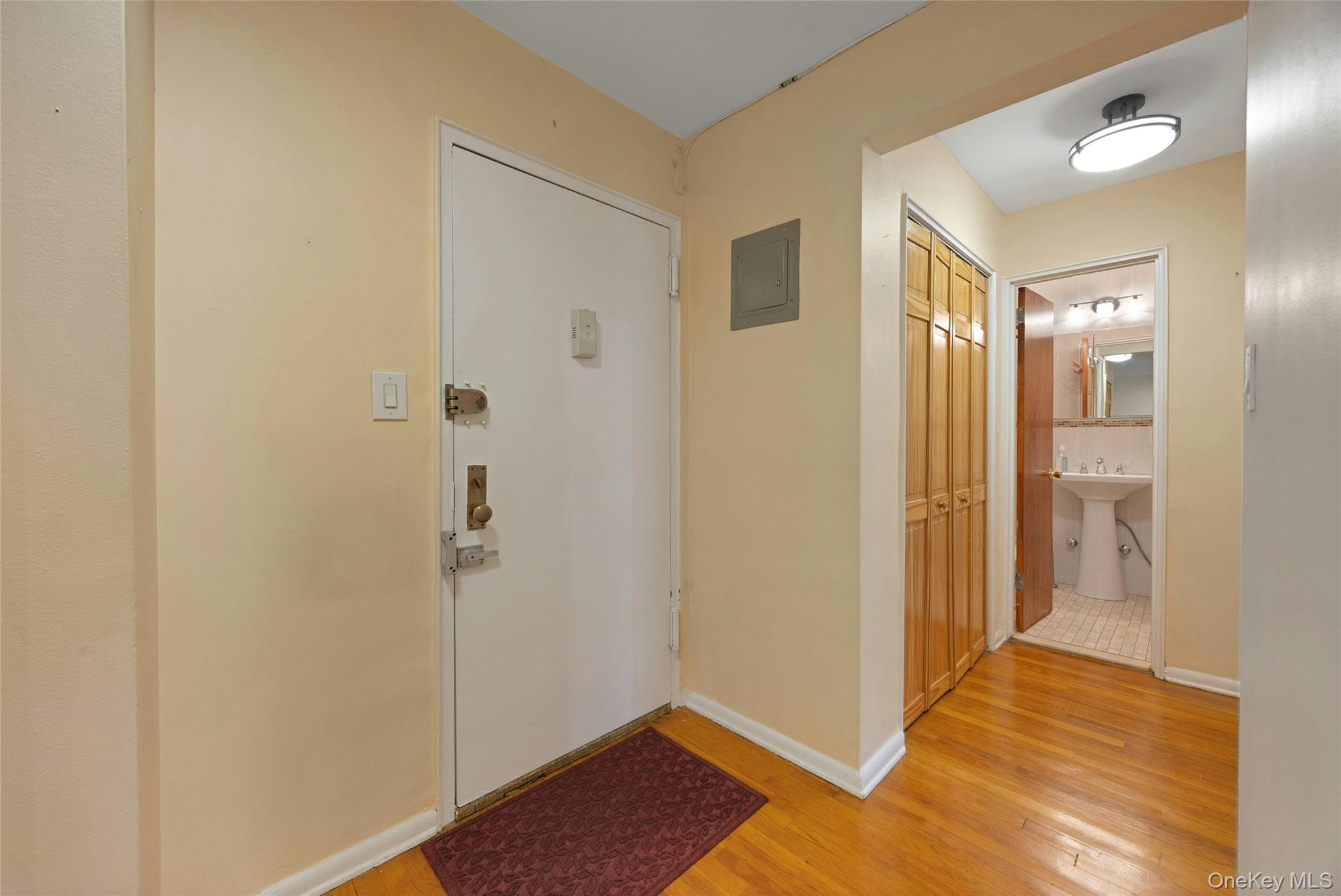 34-43 60th Street 2f Property Photo 21