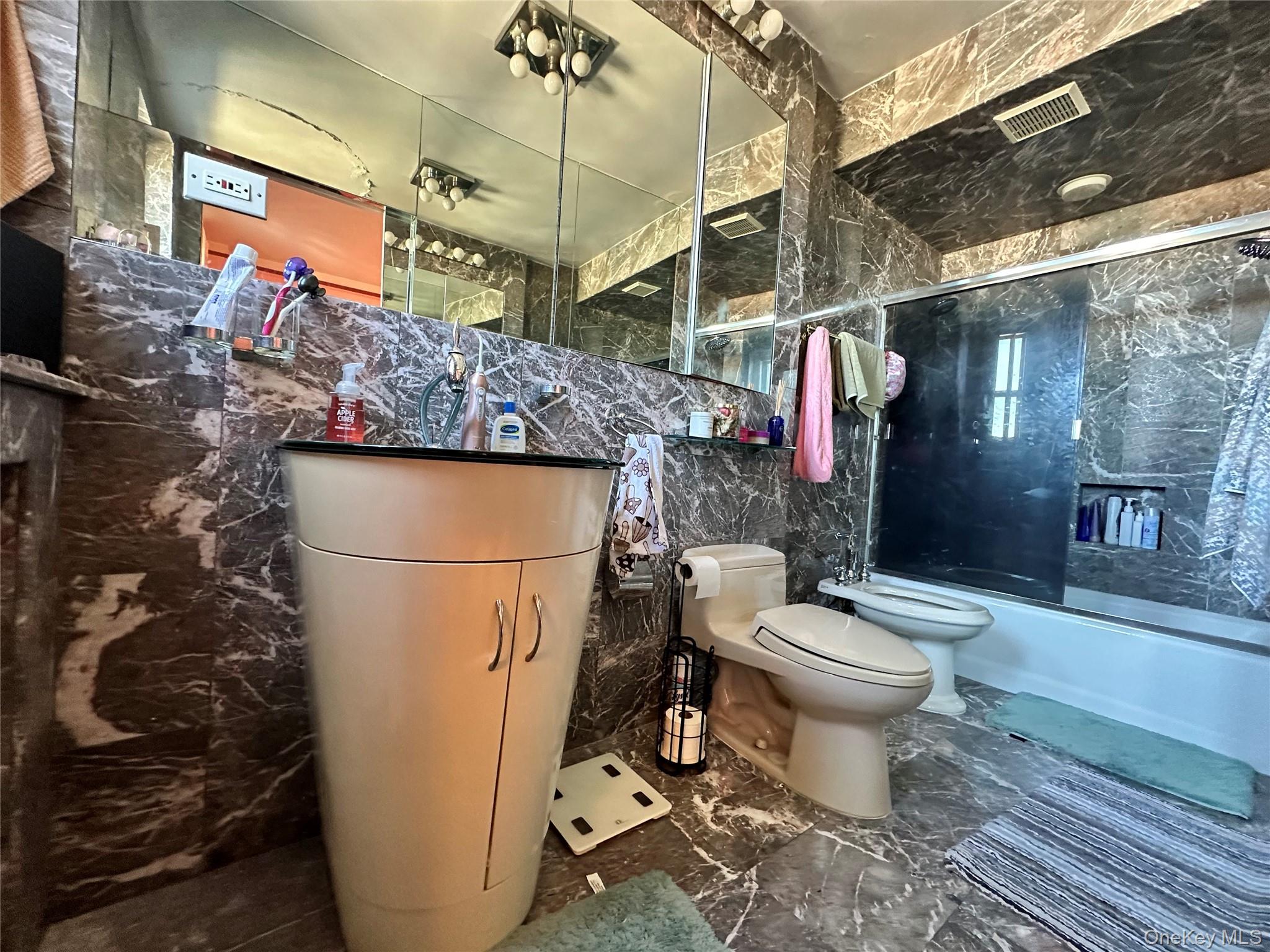 8 Barstow Road 6k Property Photo 14