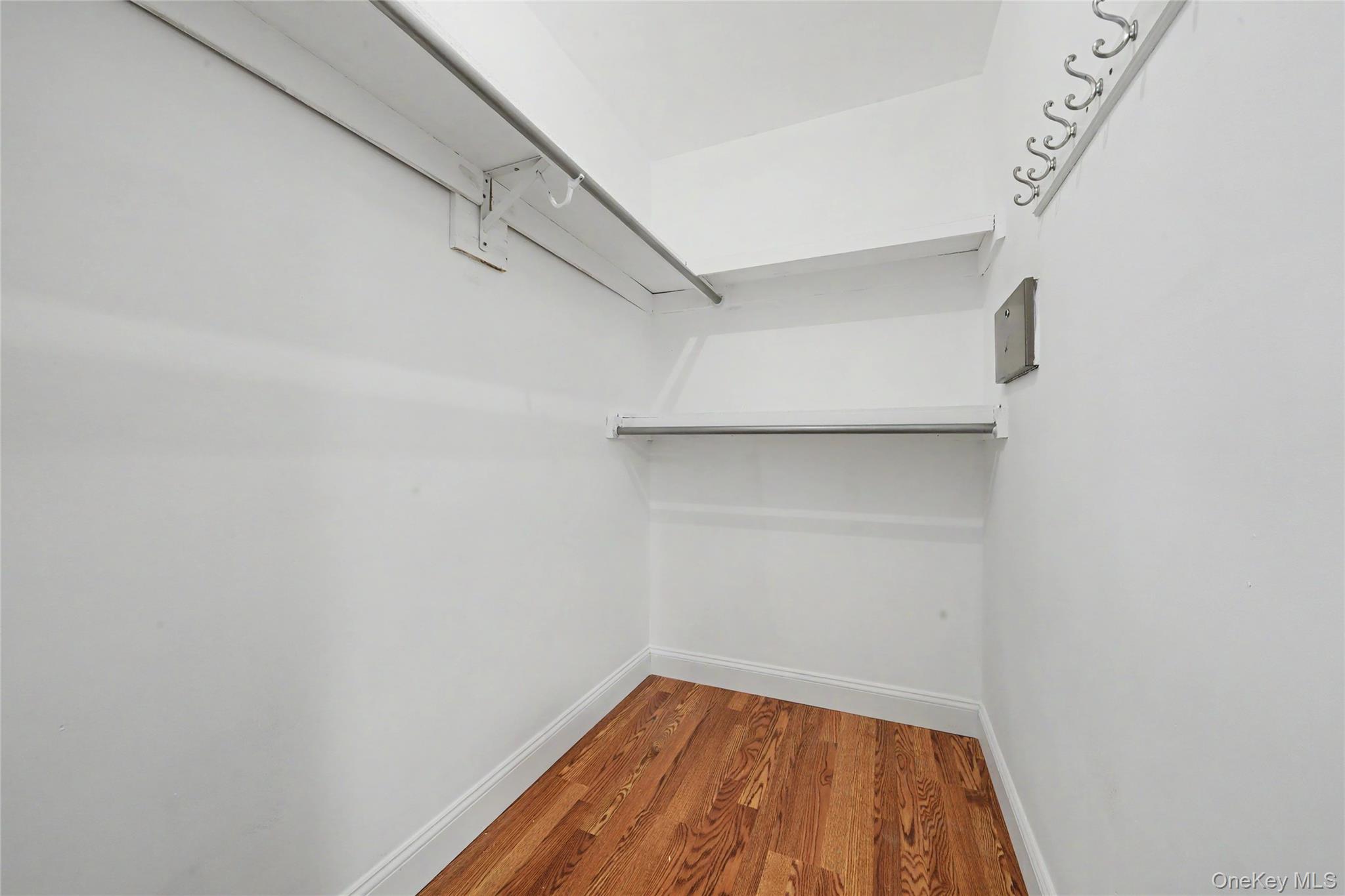 46 Homewood Avenue 1l Property Photo 7