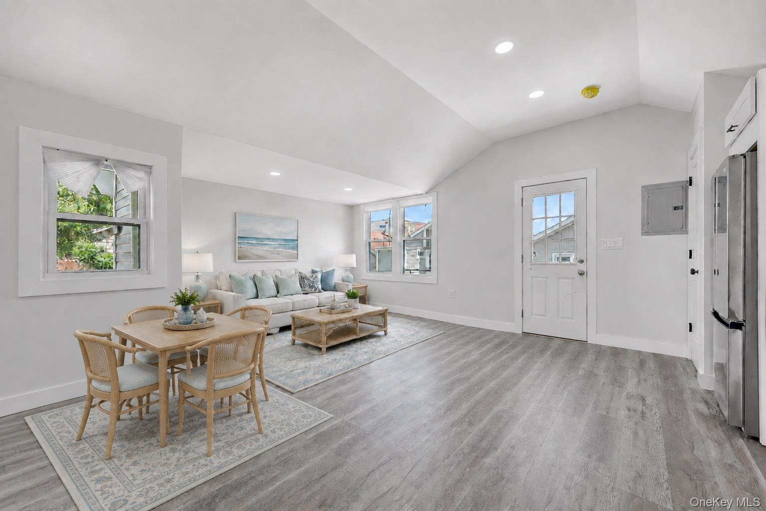 1040916 Property Photo 9