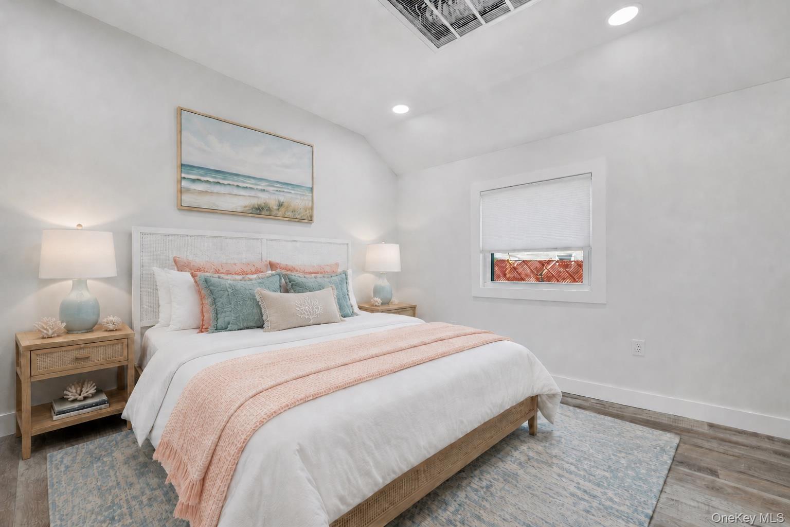 1040916 Property Photo 17