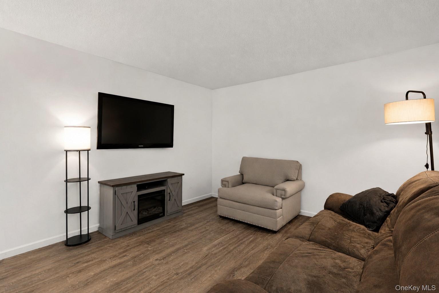 236 Springmeadow Drive I Property Photo 7