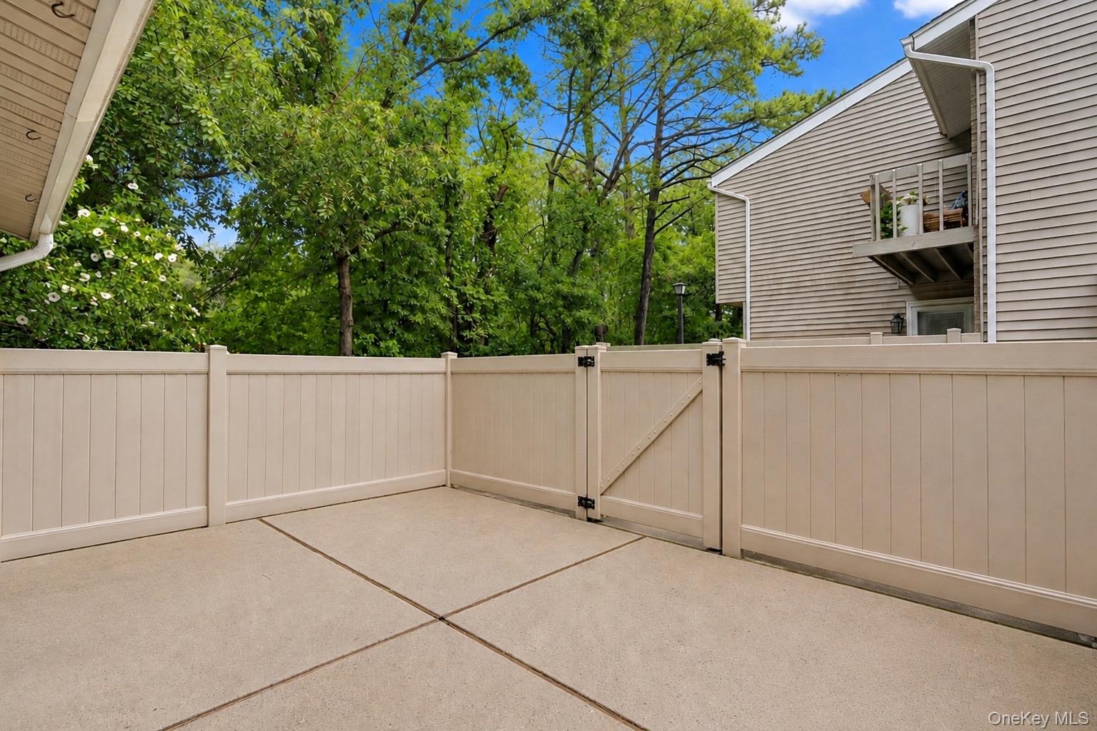236 Springmeadow Drive I Property Photo 13