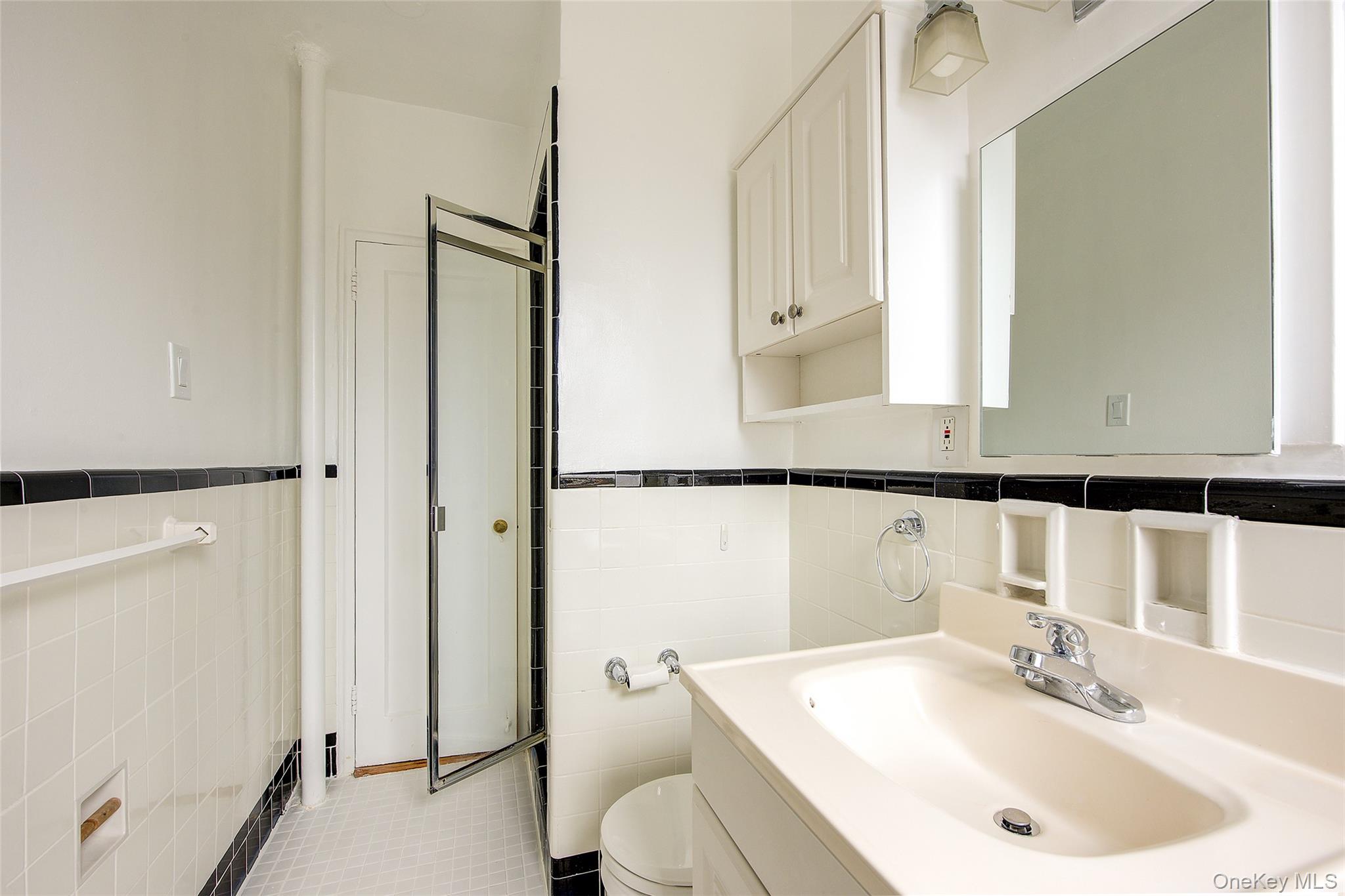 76-36 113th Street 5s Property Photo 28