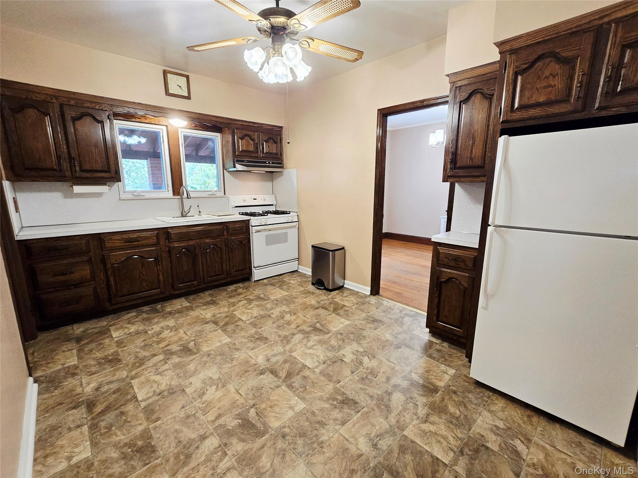 190 Bryant Avenue 1 Property Photo 4