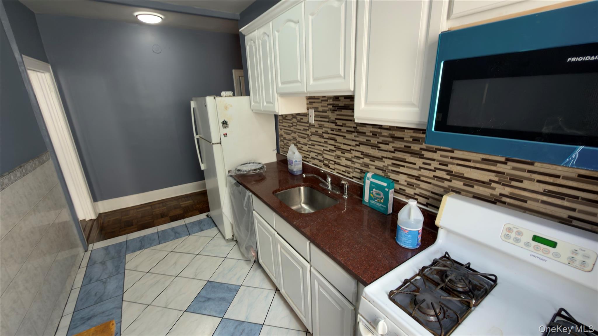 50-56 41st Street 2fl Property Photo 8