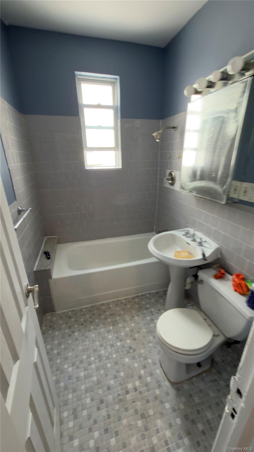 50-56 41st Street 2fl Property Photo 18