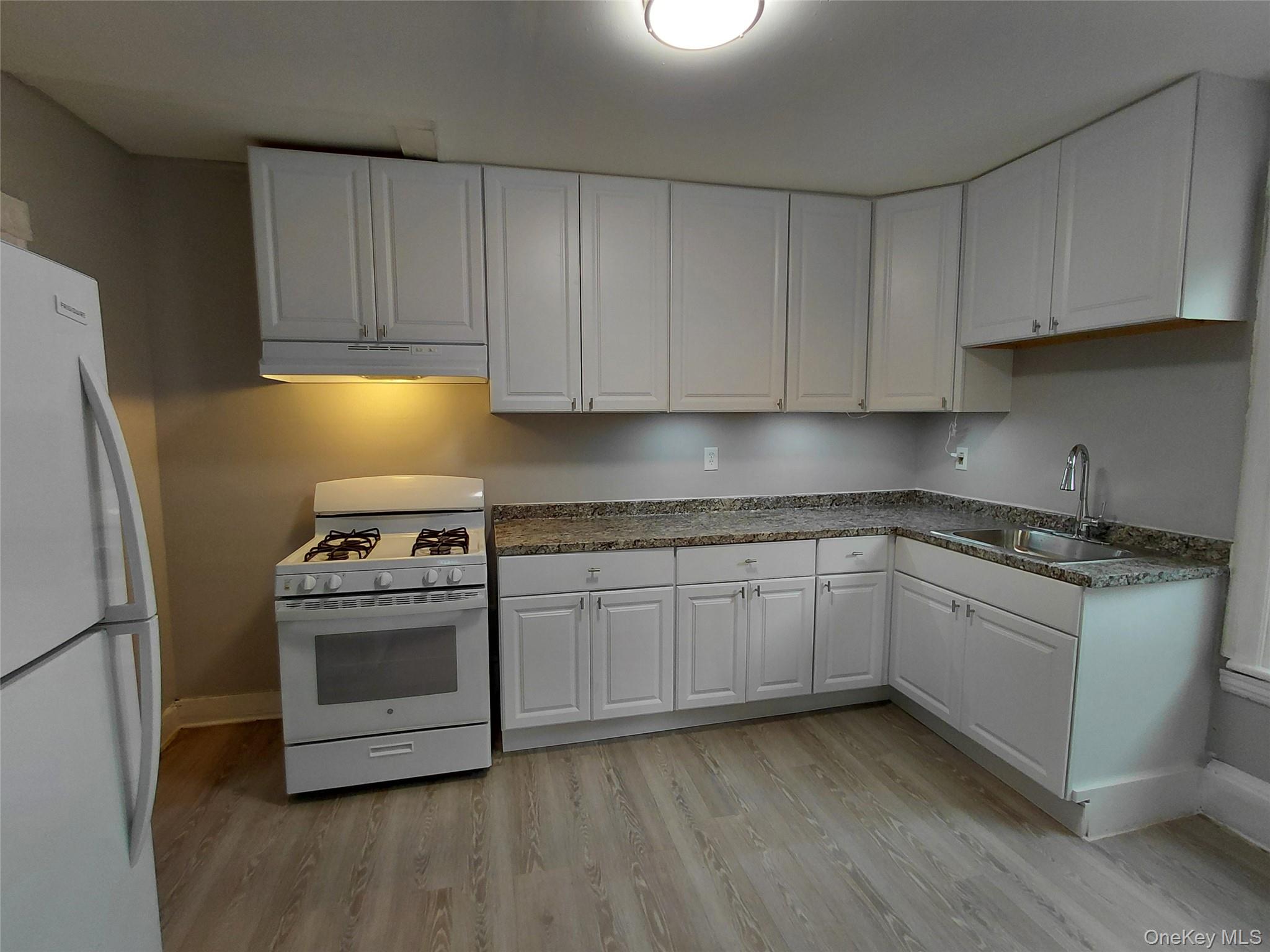 67A Greenkill Avenue 2 Property Photo 1