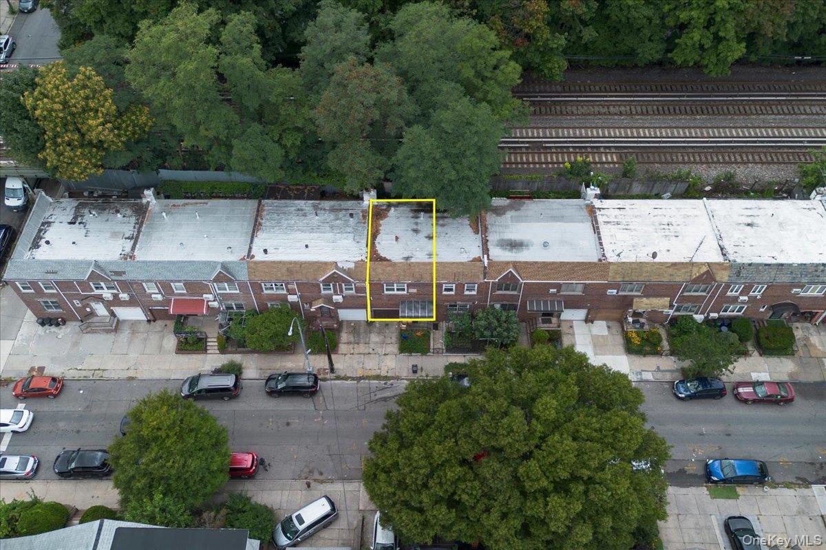 1384 E 16th Street Property Photo 14