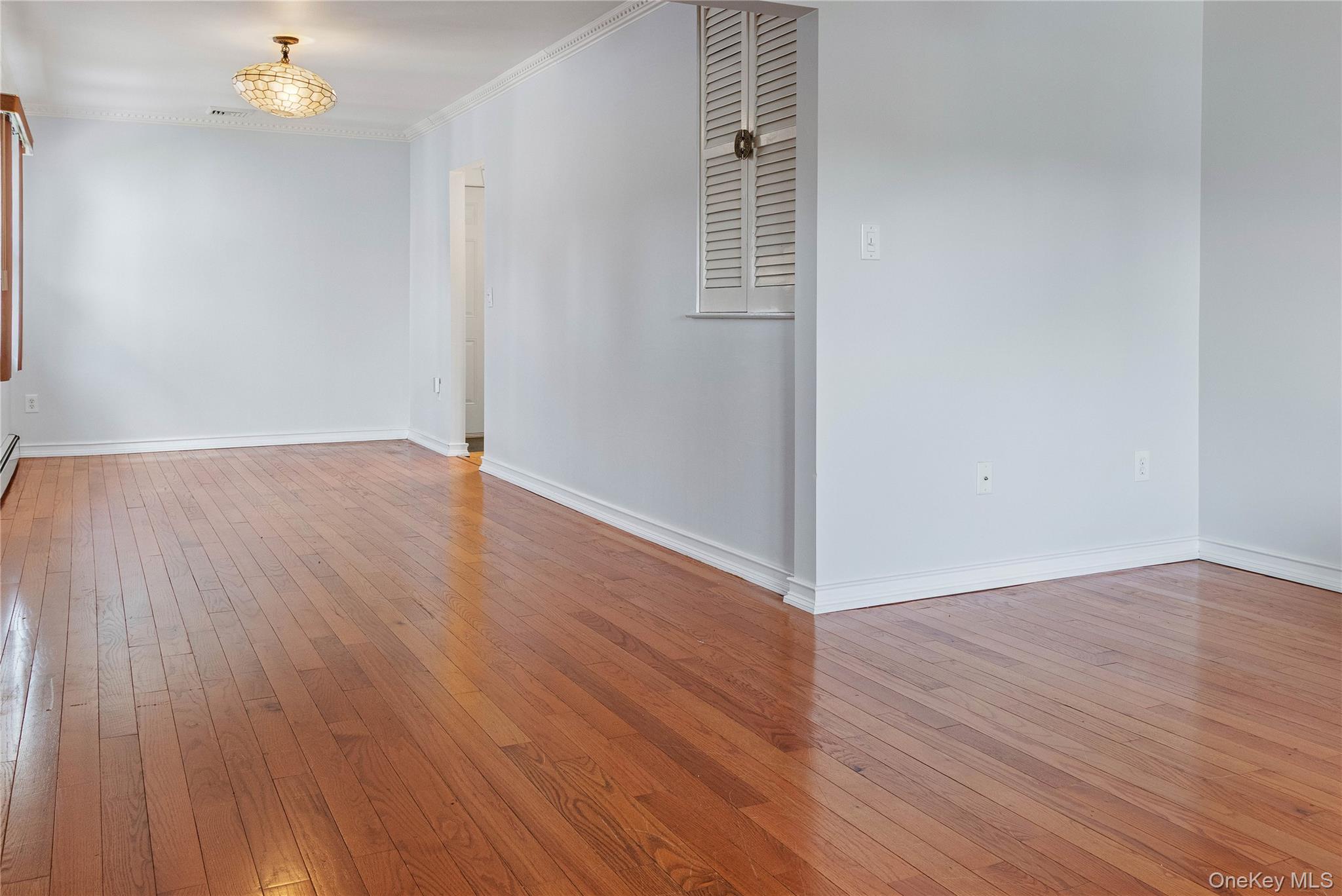 75 Linden Boulevard Property Photo 6
