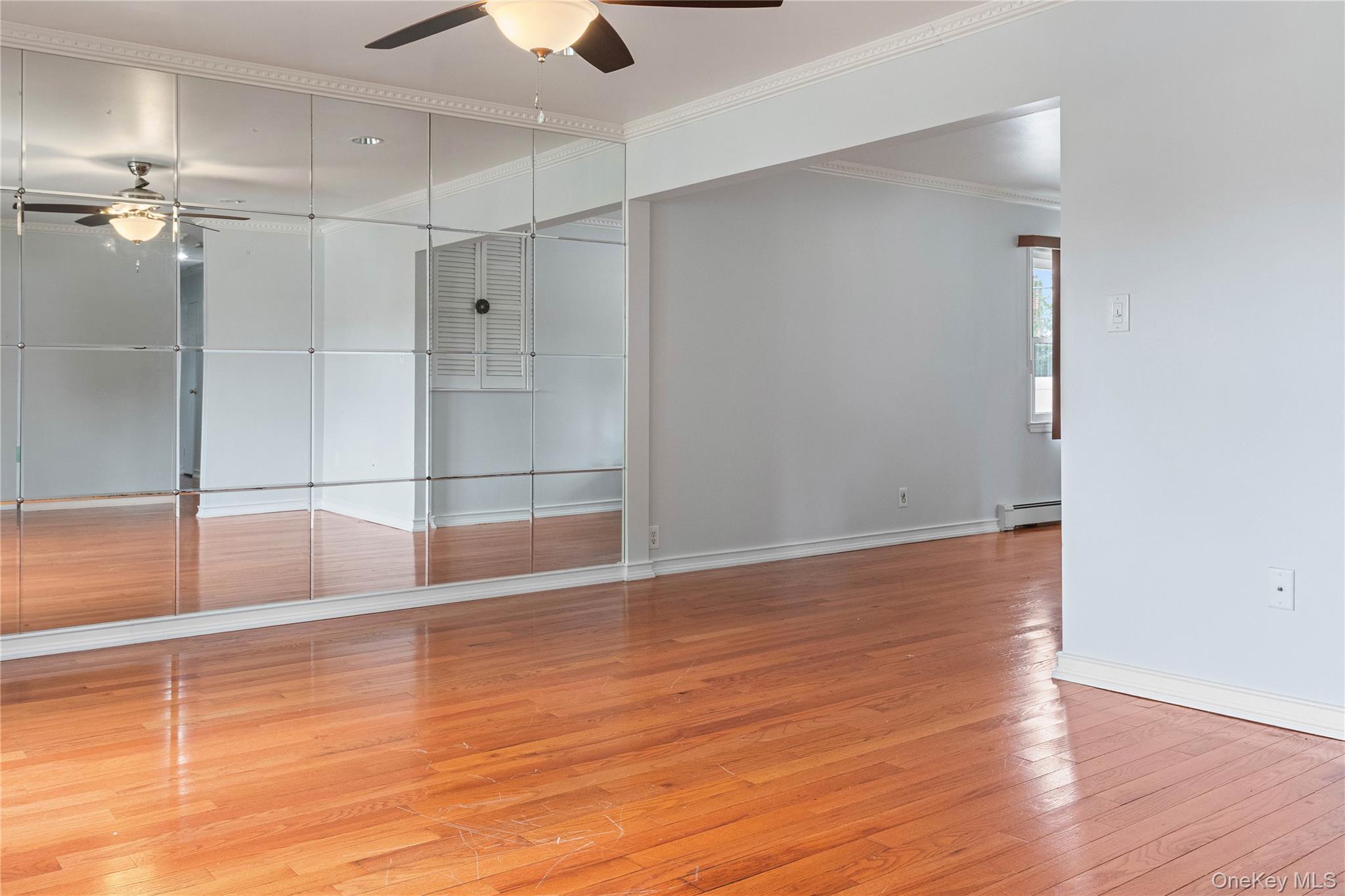 75 Linden Boulevard Property Photo 8