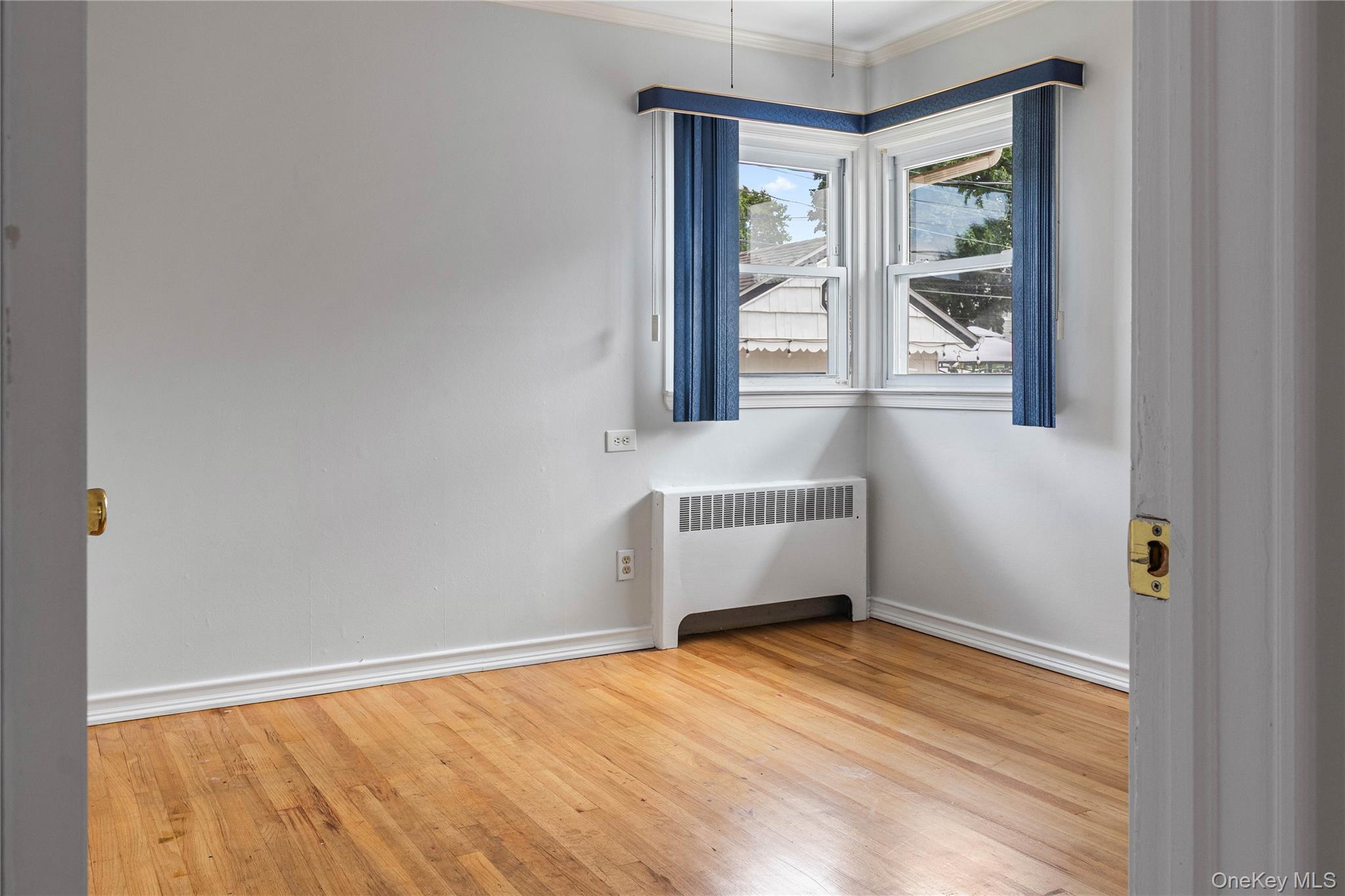 75 Linden Boulevard Property Photo 13