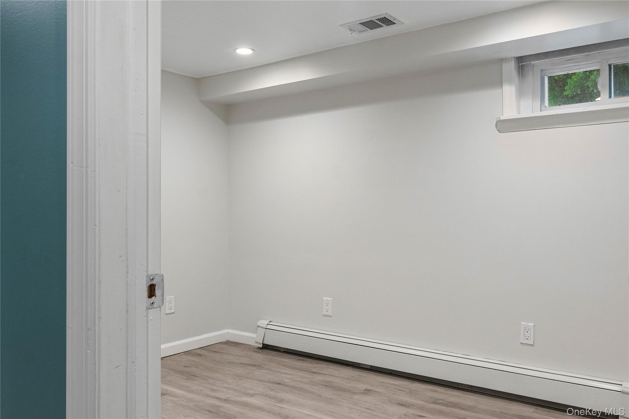 75 Linden Boulevard Property Photo 21