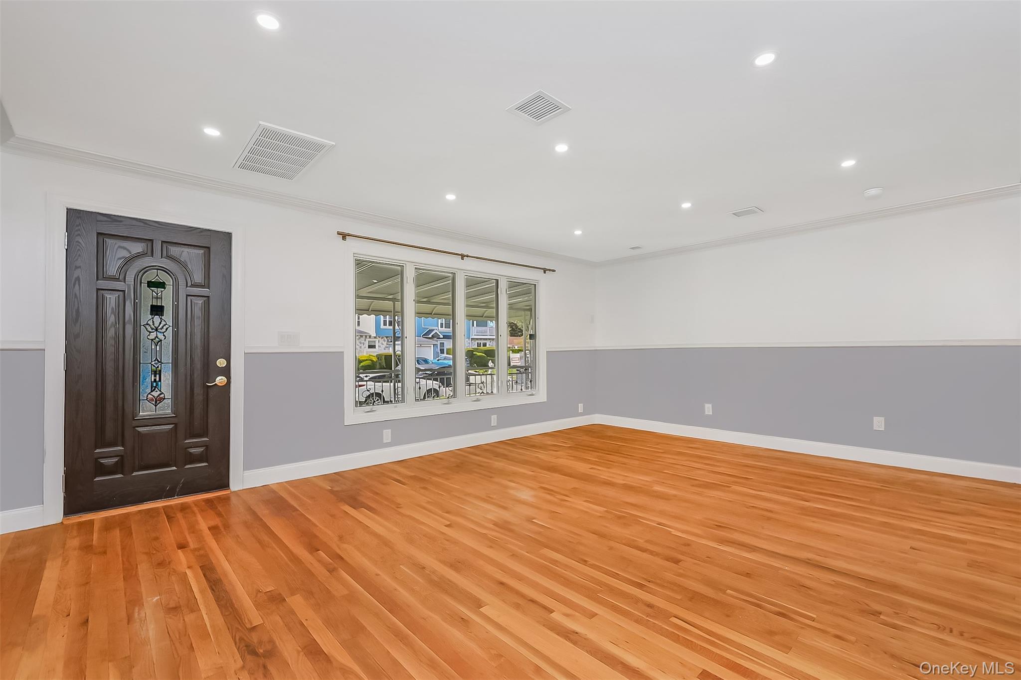 2088 Renfrew Avenue Property Photo 3