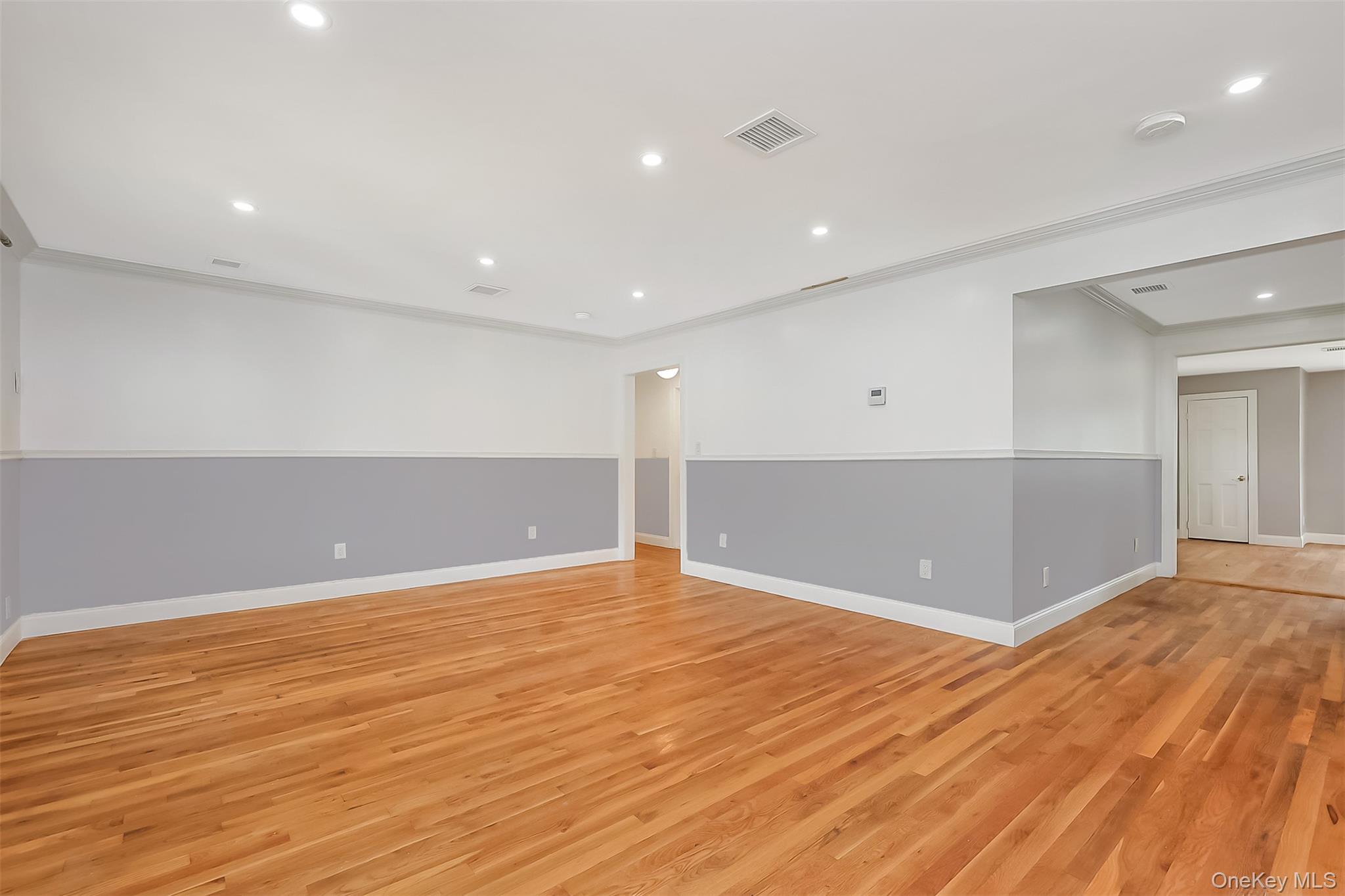 2088 Renfrew Avenue Property Photo 4