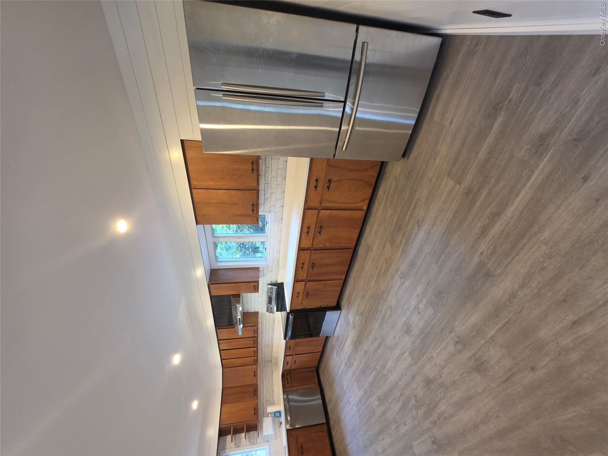 499 East Road Property Photo 8