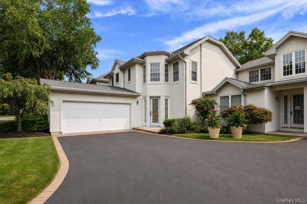 559 Bardini Drive Property Photo 1
