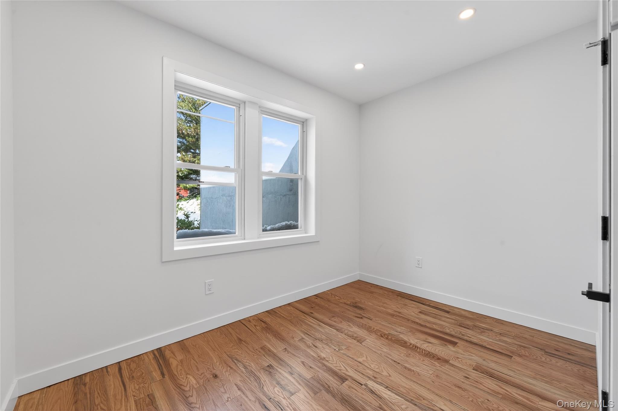 10817 35th Avenue Property Photo 15