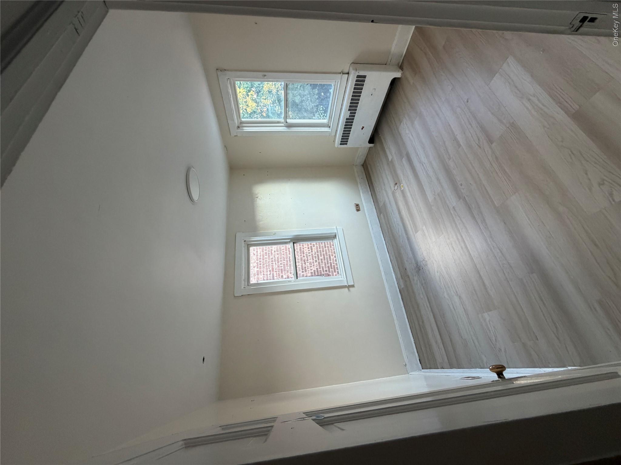 228 Roberts Avenue Property Photo 5