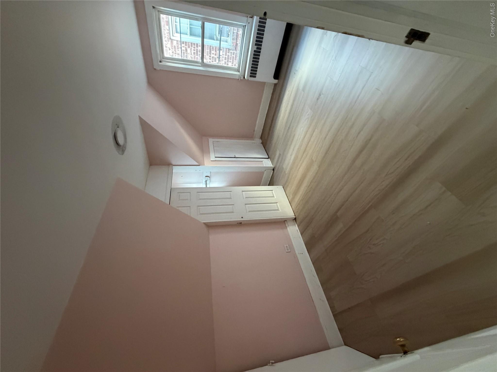 228 Roberts Avenue Property Photo 8