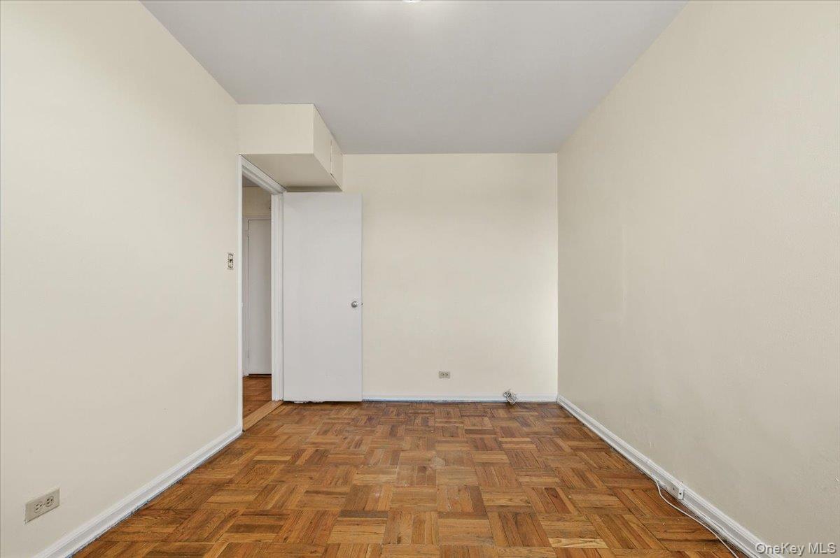 80 Knolls Crescent 6b Property Photo 7