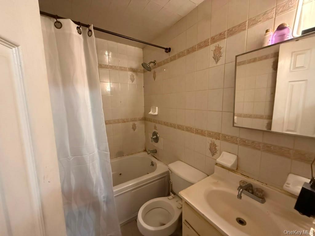 9214 168th Place Property Photo 14