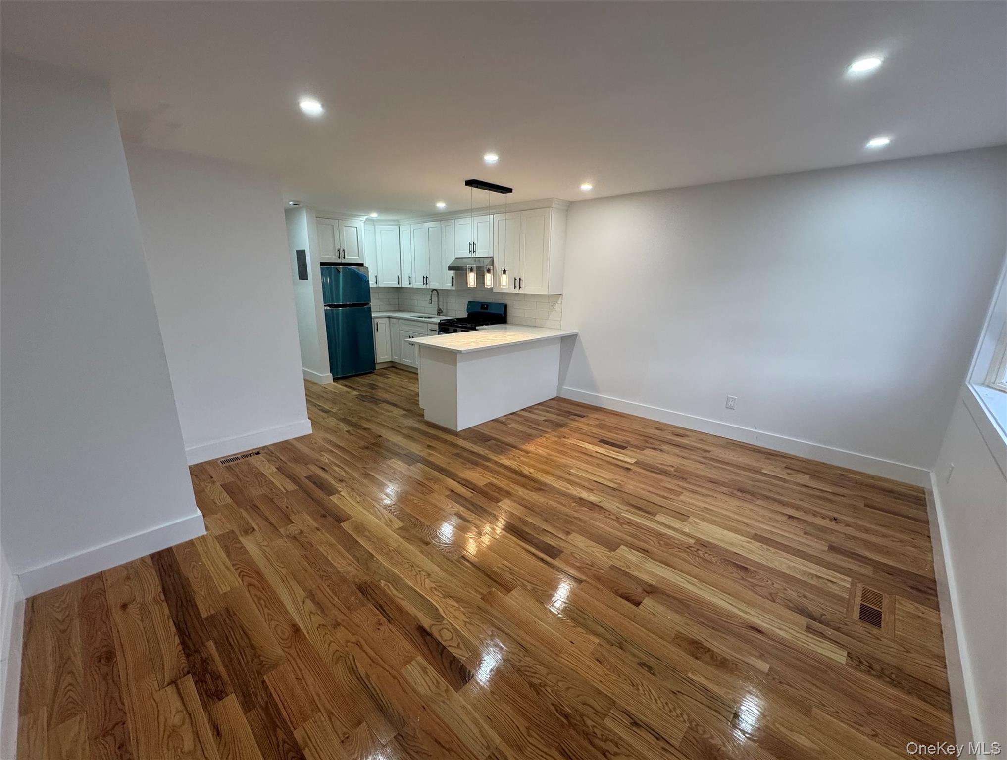 1040962 Property Photo 1