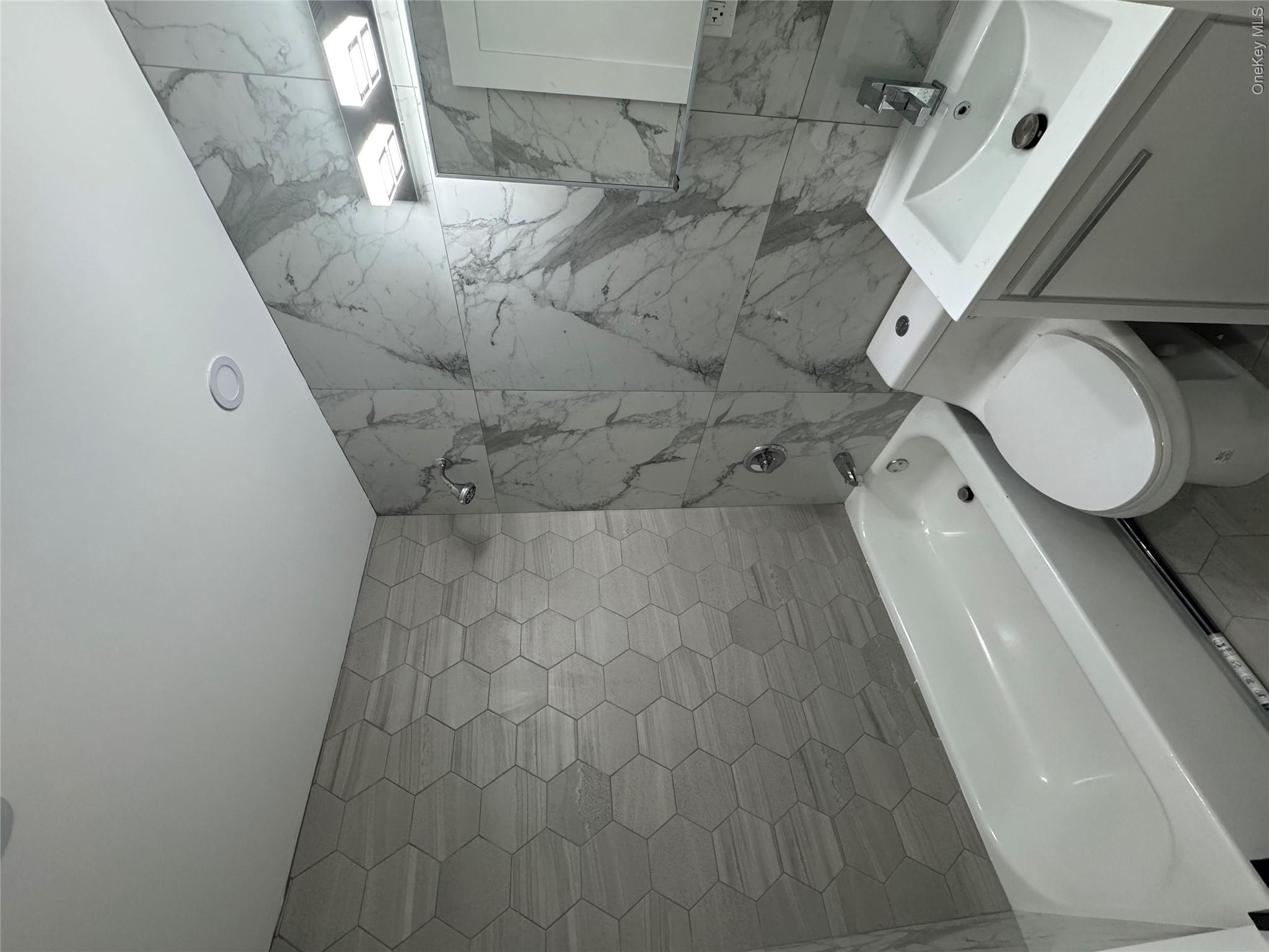 1040962 Property Photo 9