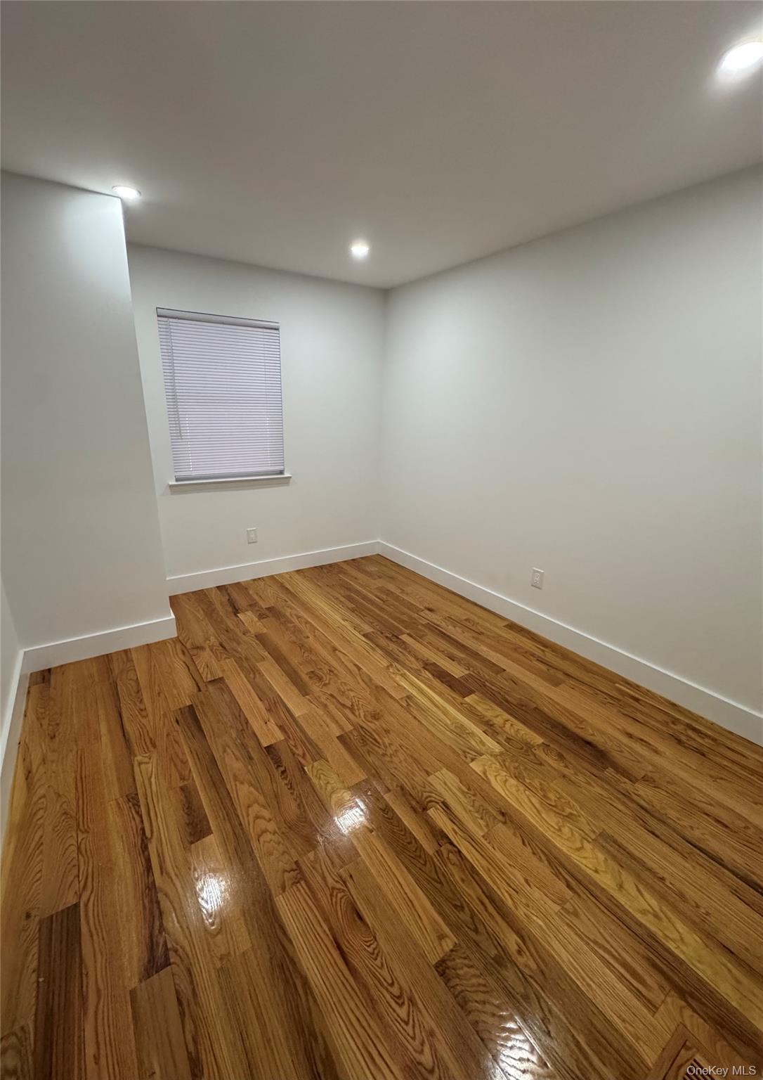 1040962 Property Photo 10