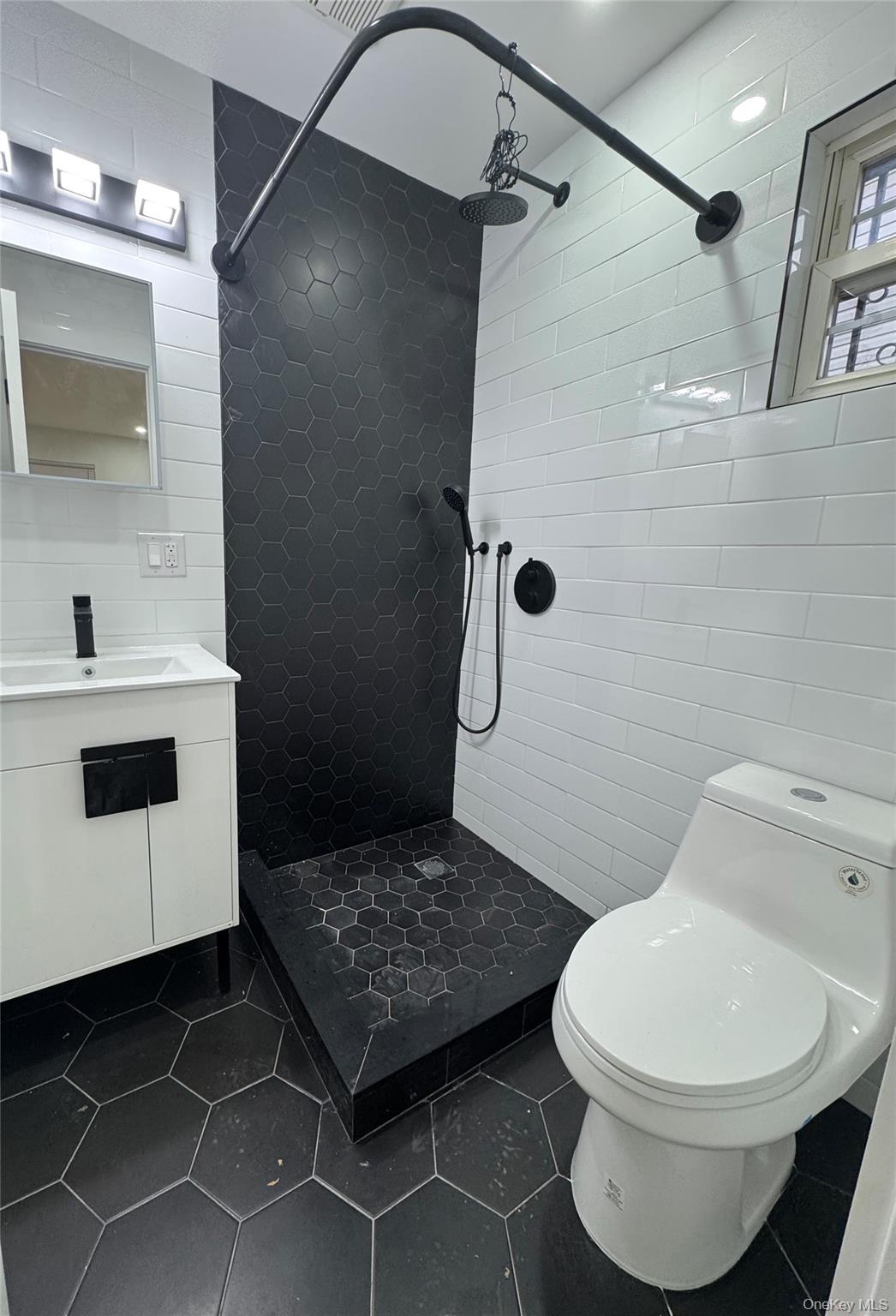 1040962 Property Photo 14