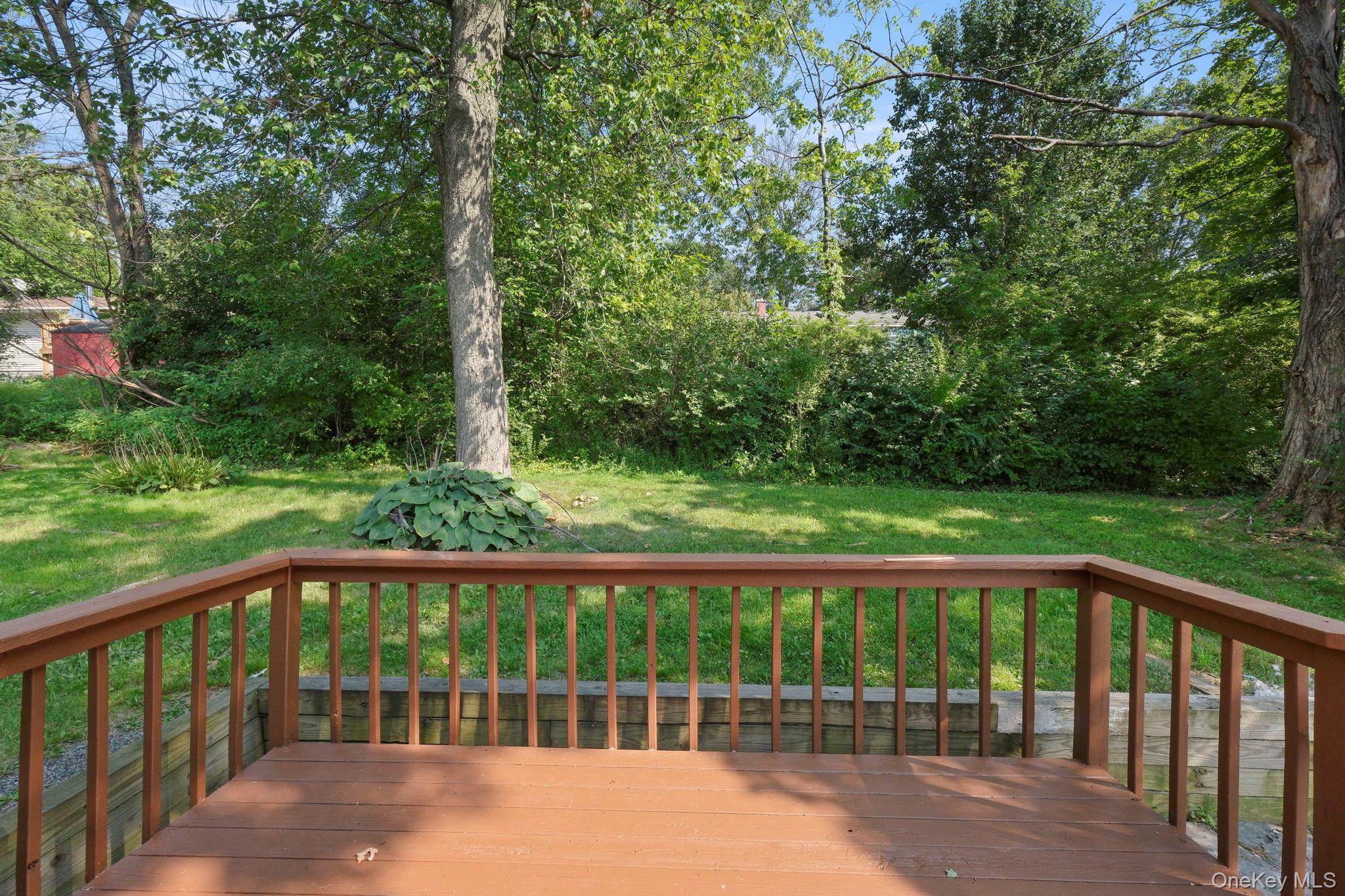 15 Crestwood Trail Property Photo 21