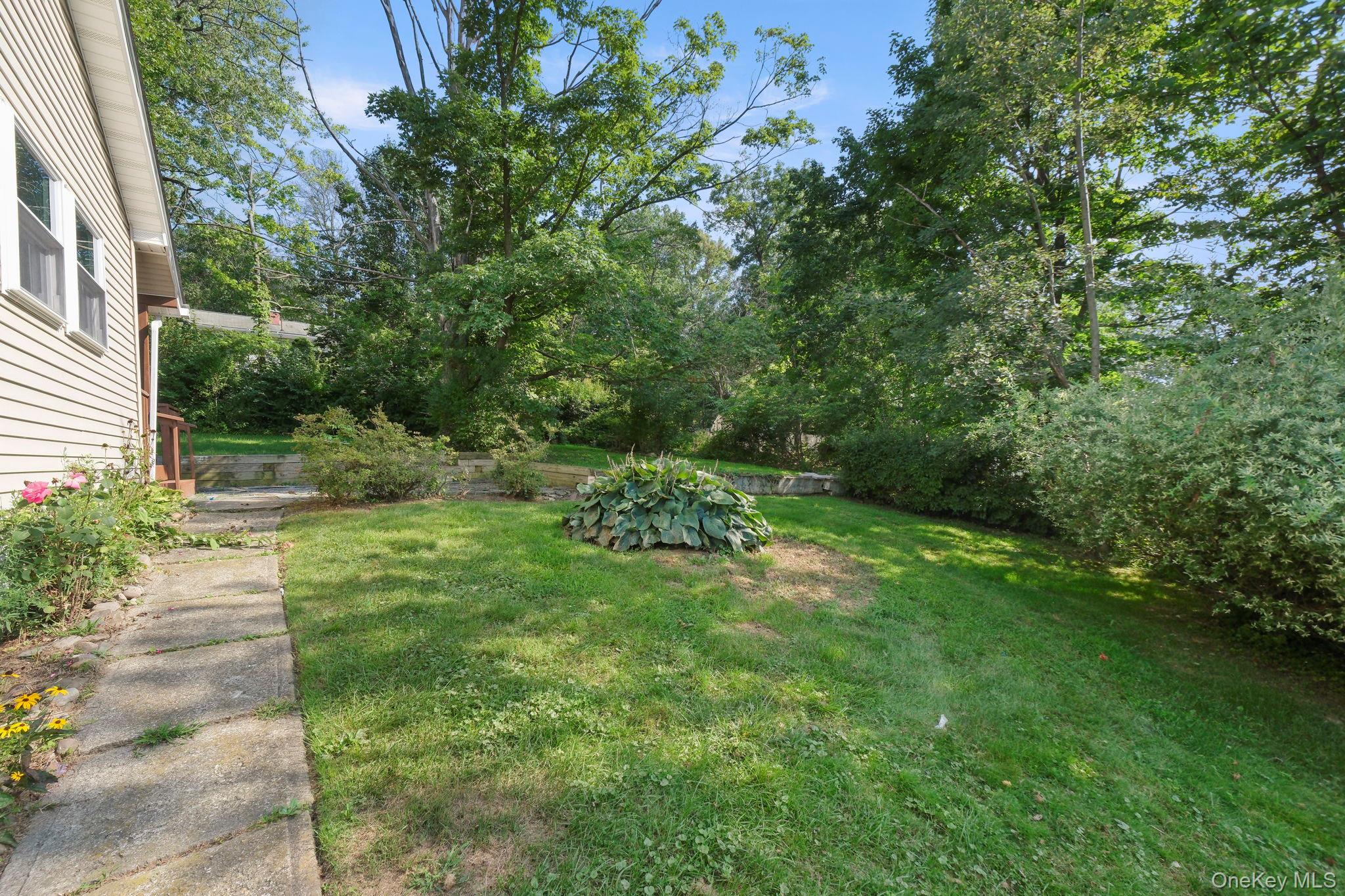 15 Crestwood Trail Property Photo 30