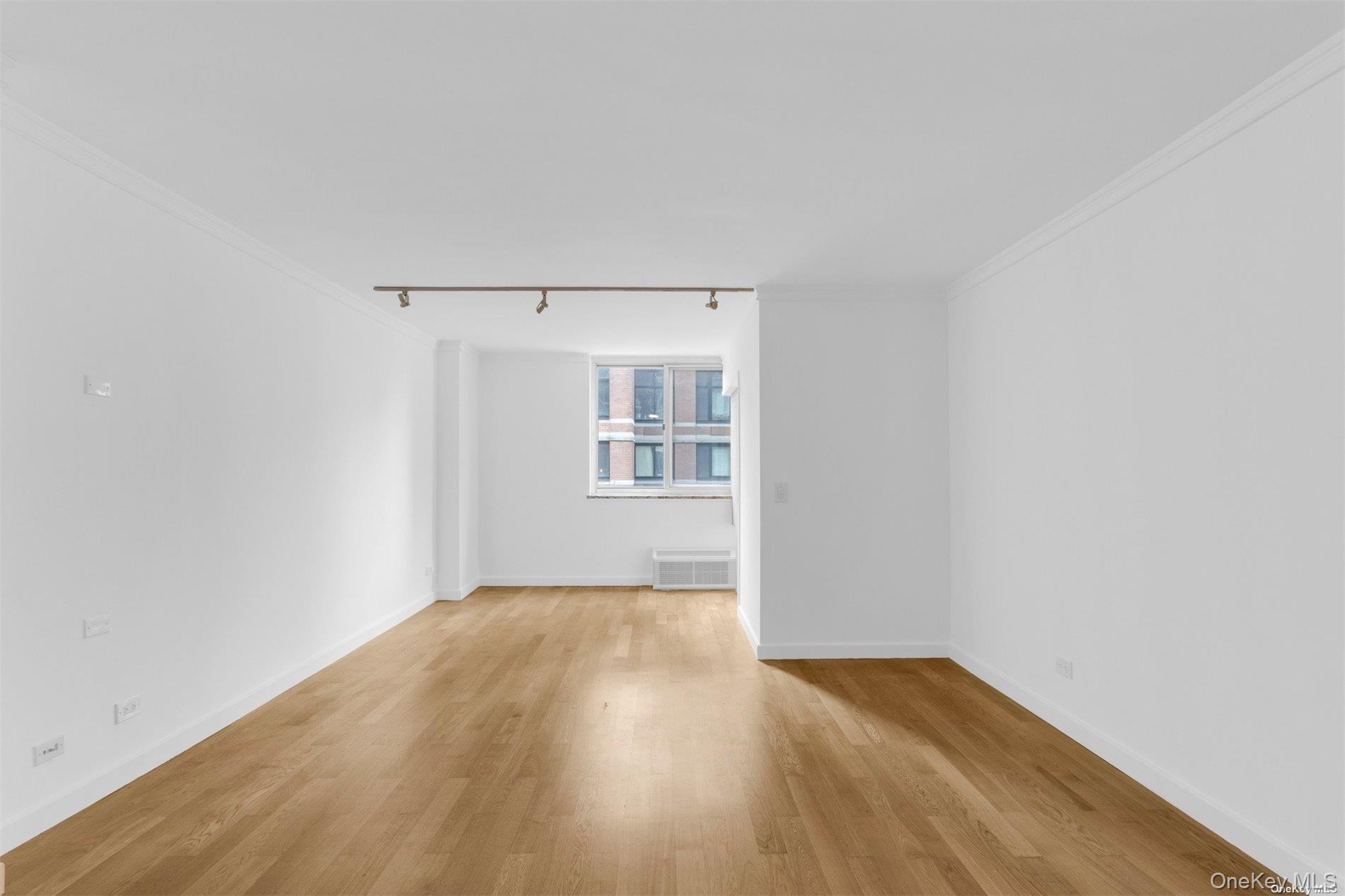 345 E 93rd Street 4k Property Photo 7