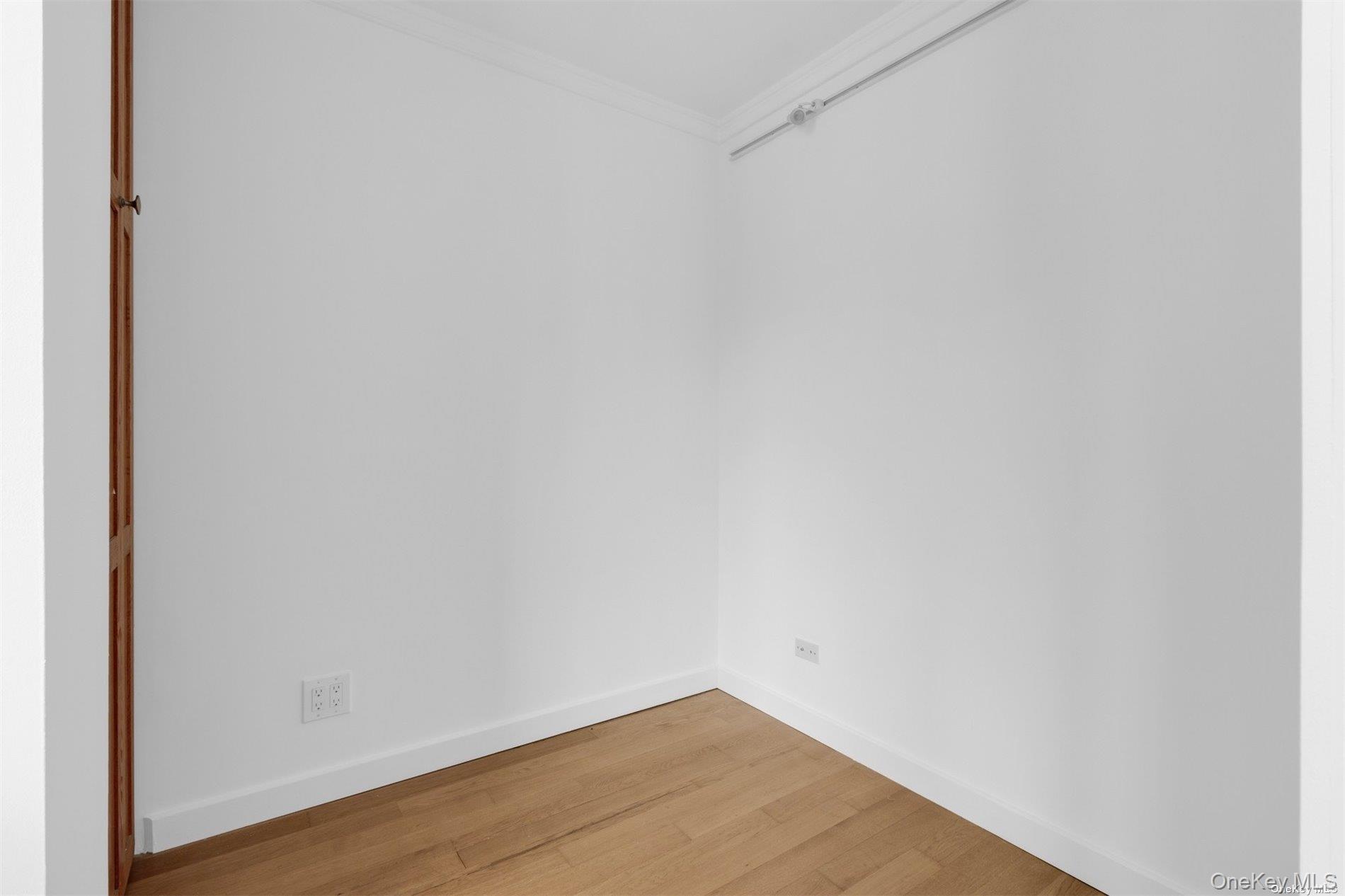 345 E 93rd Street 4k Property Photo 14