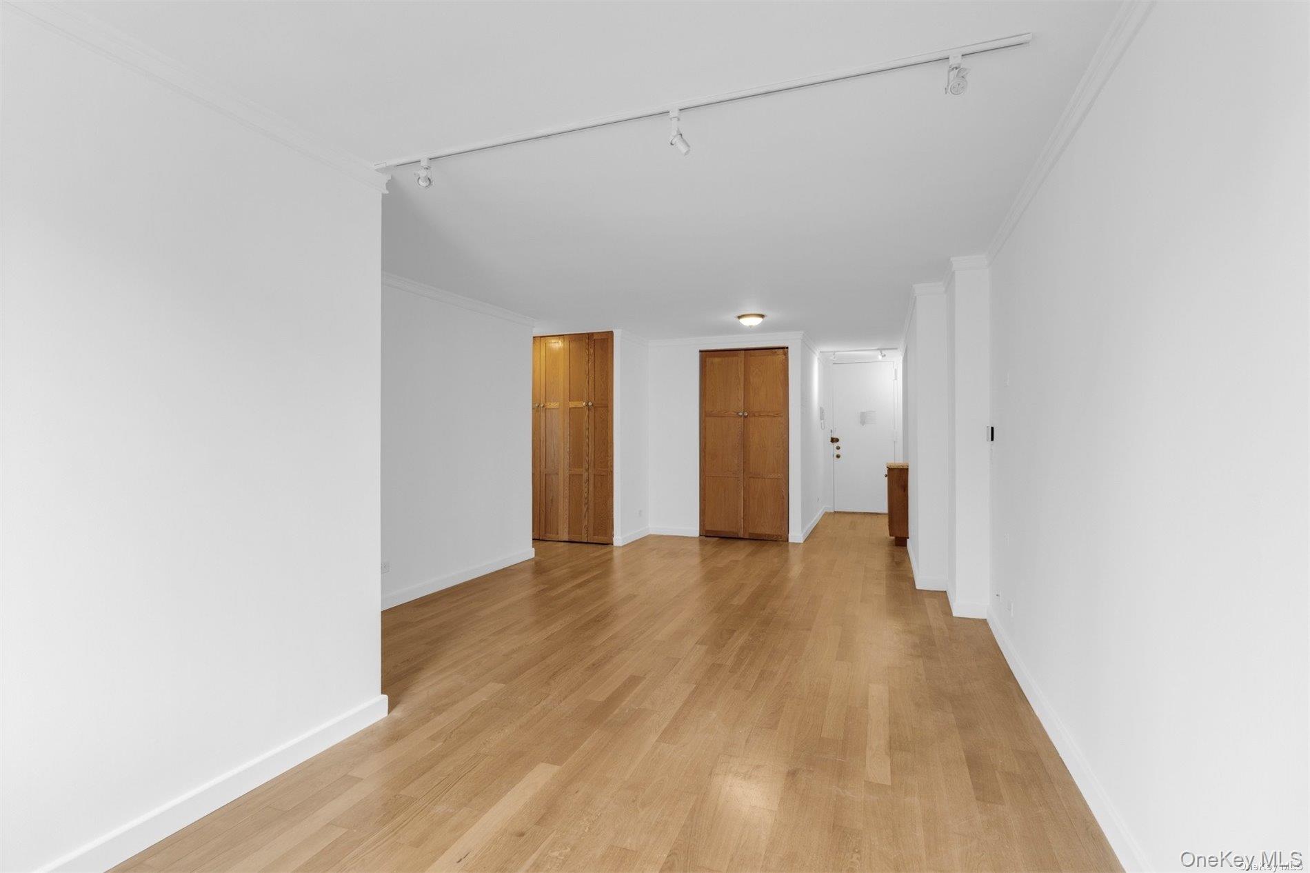 345 E 93rd Street 4k Property Photo 15