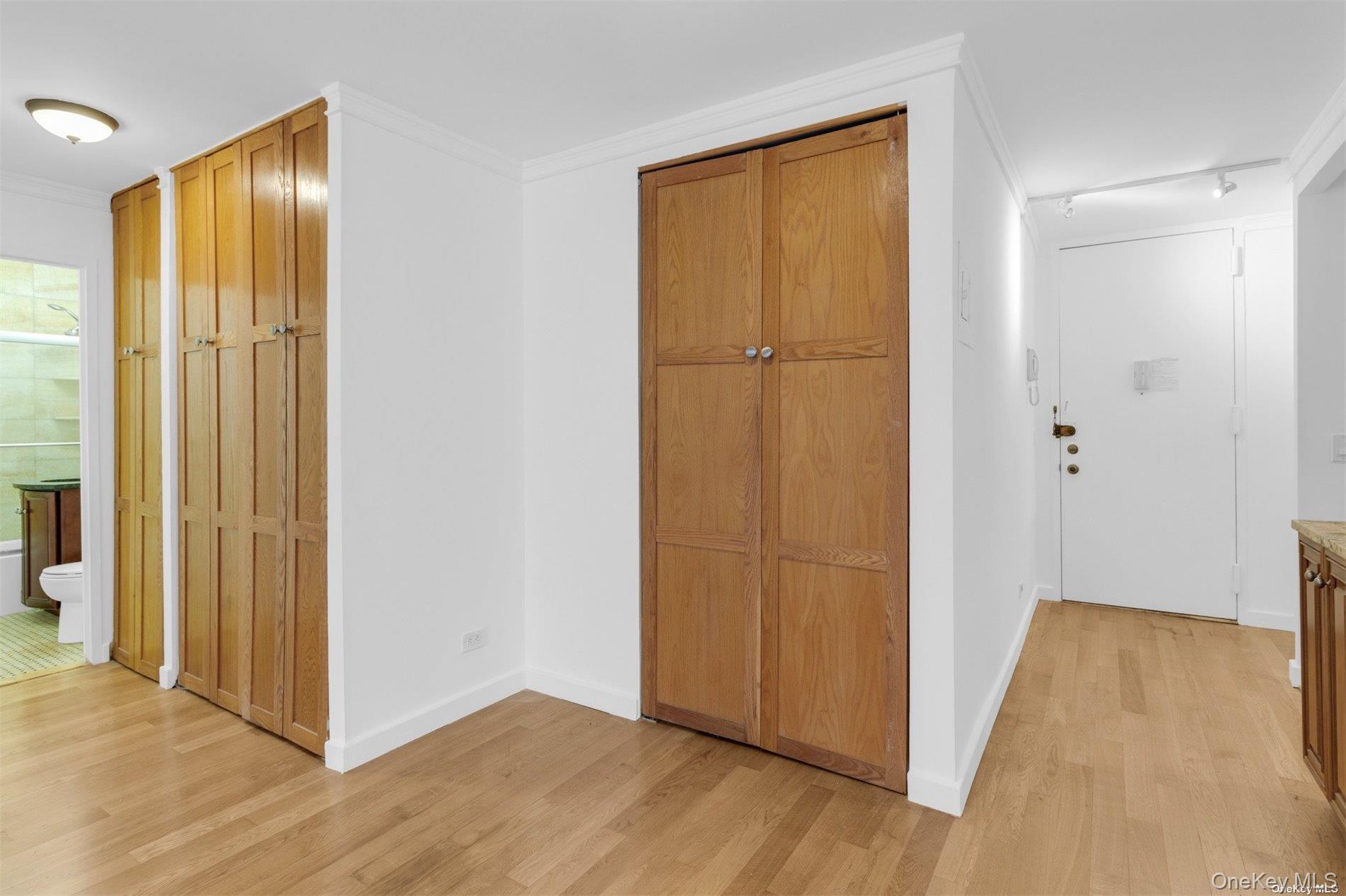 345 E 93rd Street 4k Property Photo 17