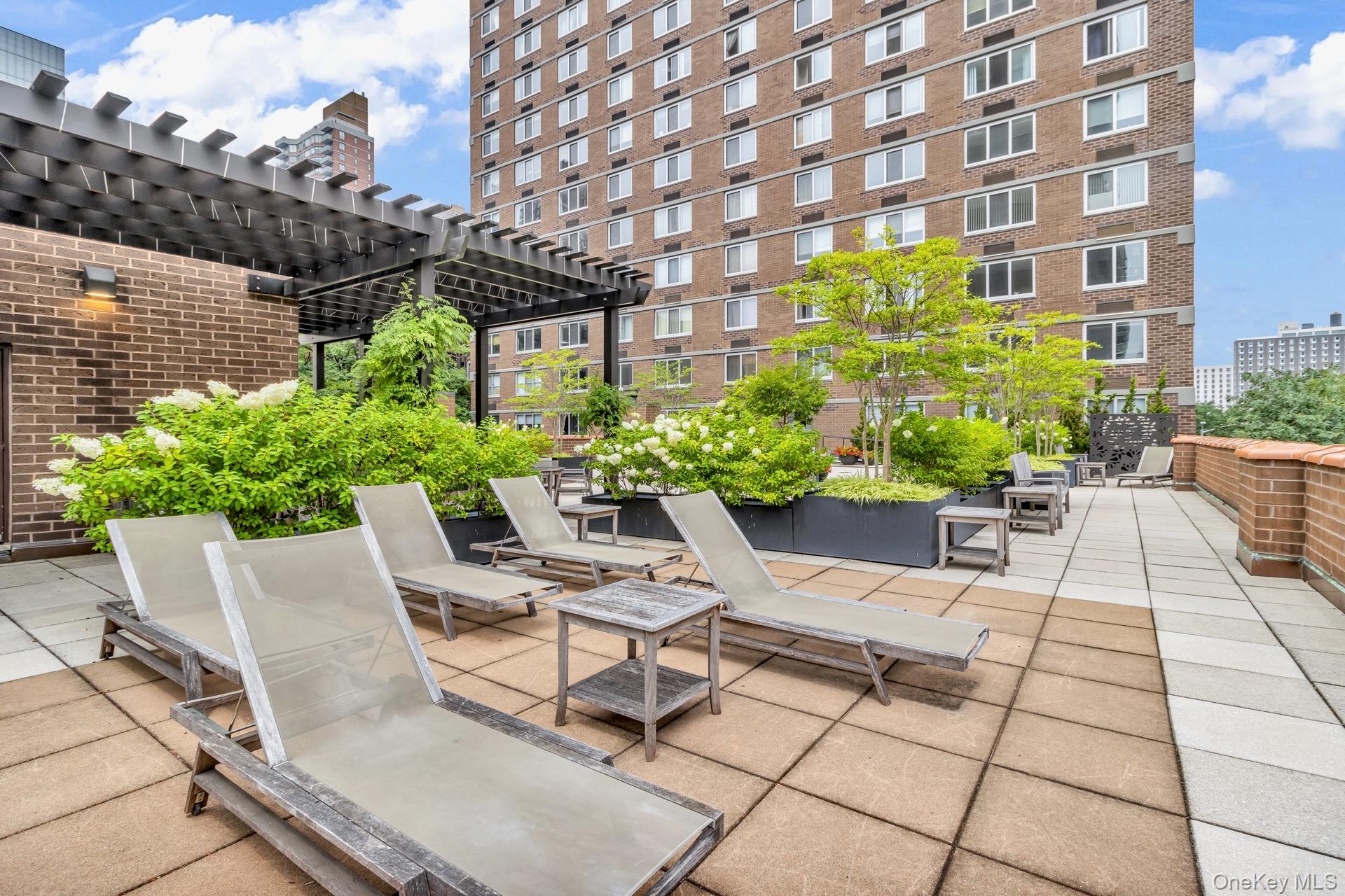 345 E 93rd Street 4k Property Photo 46