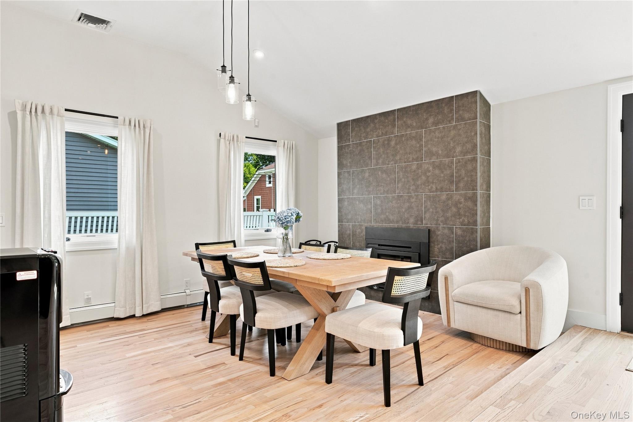 24 Alma Street Property Photo 16
