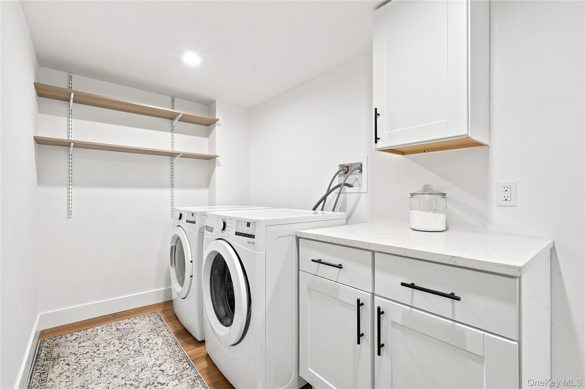 24 Alma Street Property Photo 25