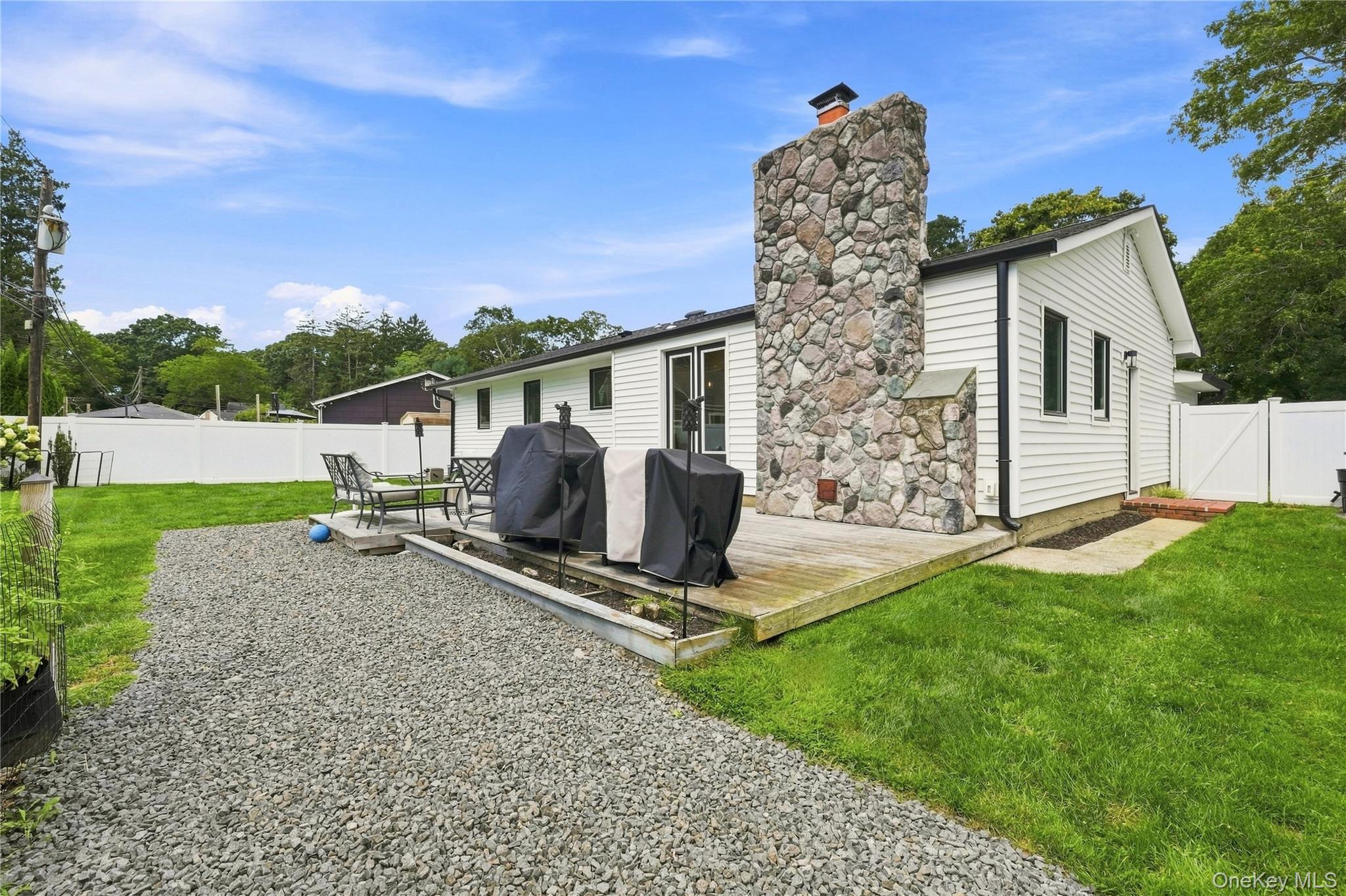 24 Alma Street Property Photo 34