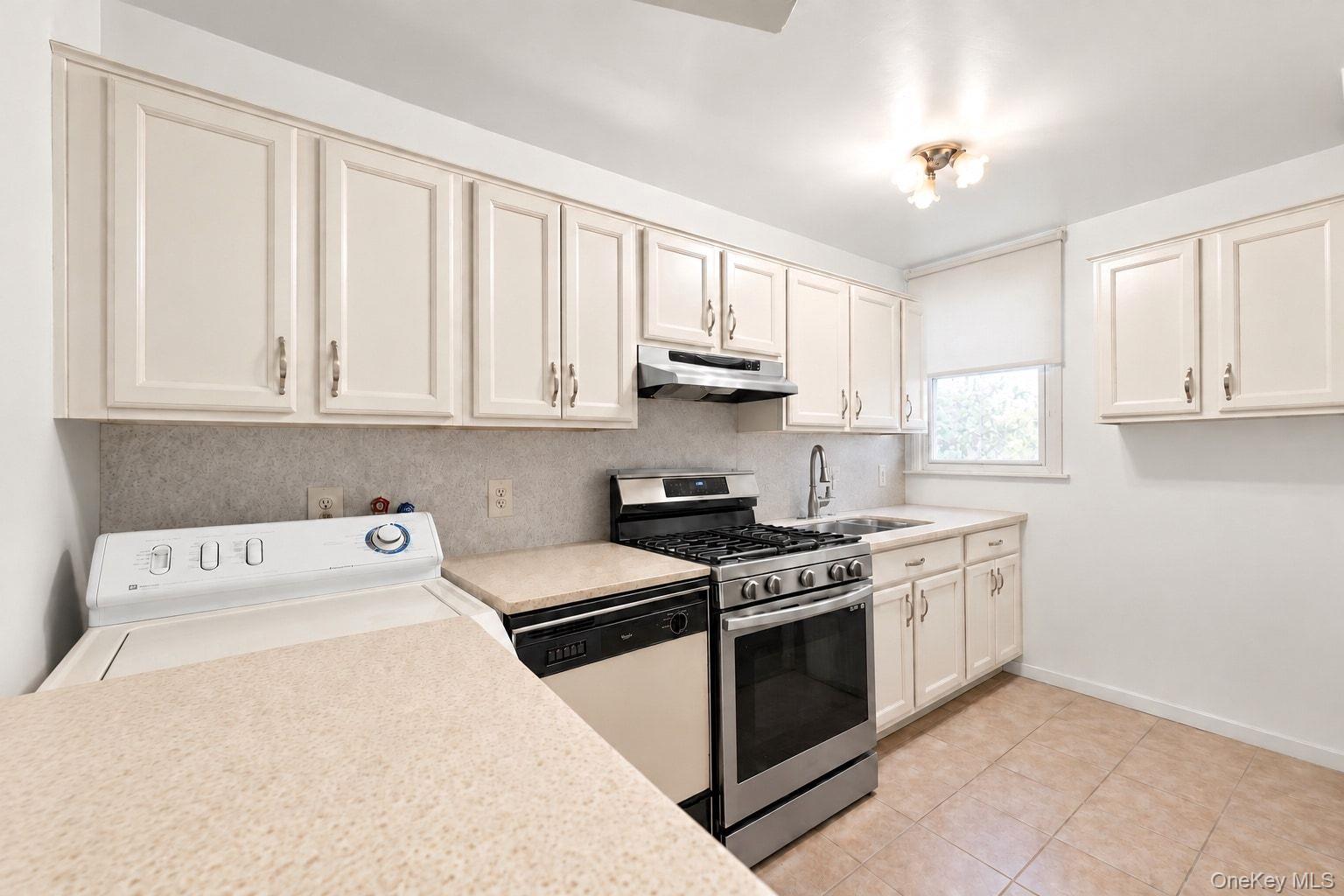 478 Bainbridge Street 1a Property Photo 12