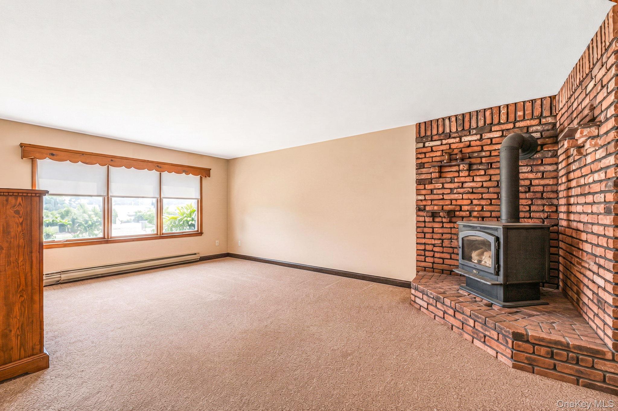 27 Old Farm Road Property Photo 8