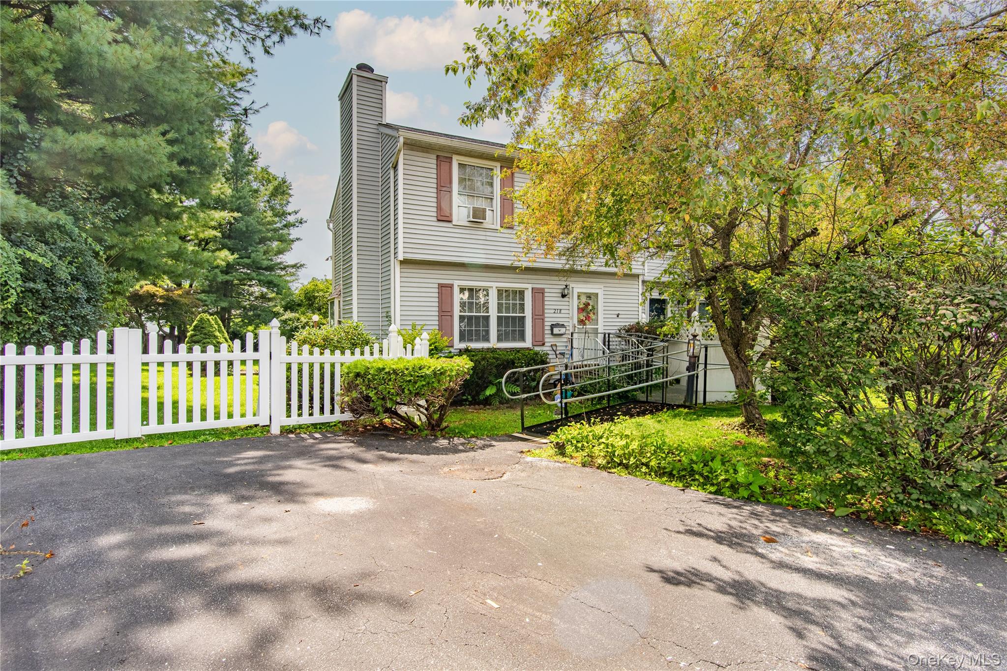 218 Fishkill Landing Property Photo 1