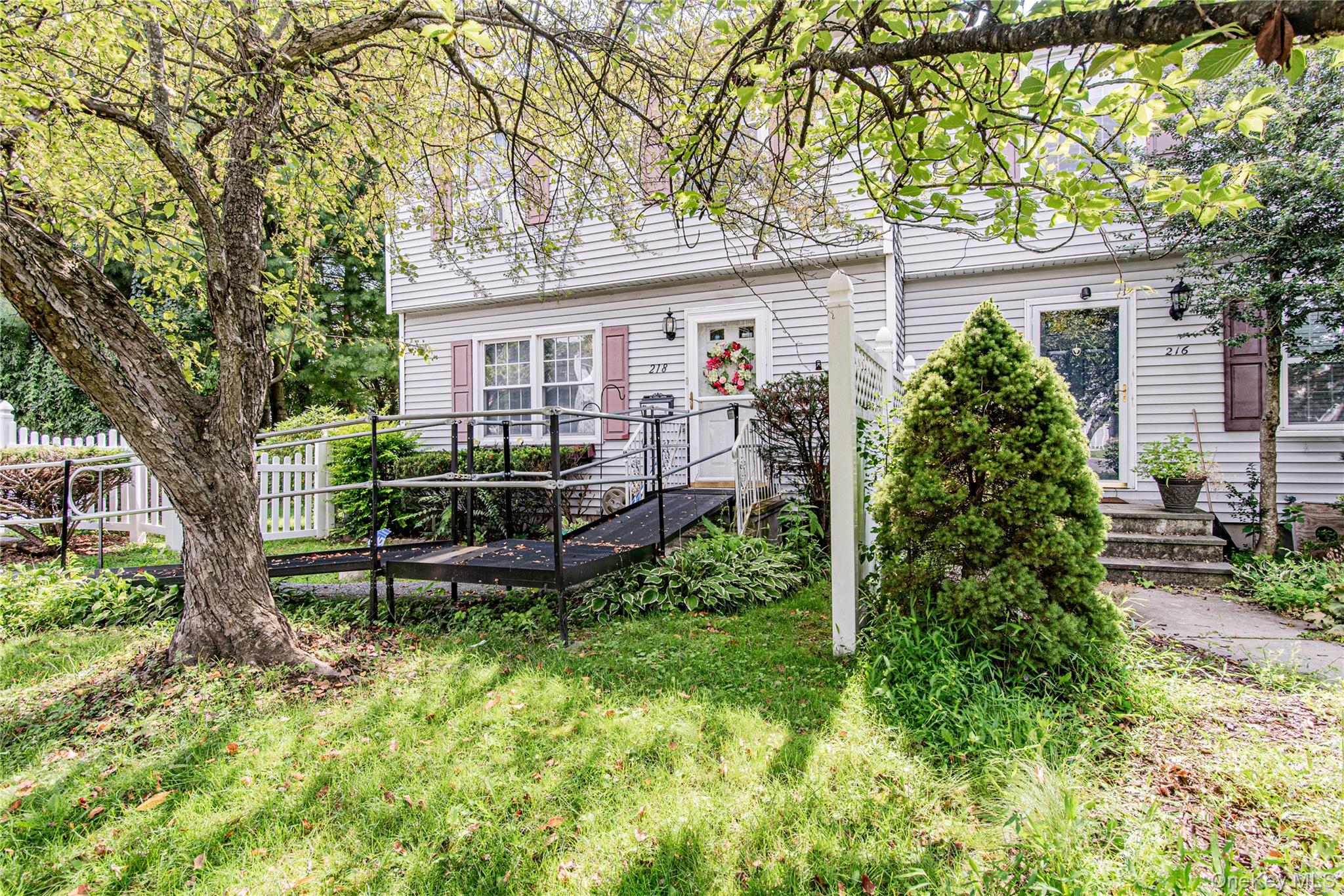 218 Fishkill Landing Property Photo 6