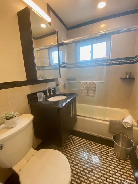 250 River Avenue 149 Property Photo 7