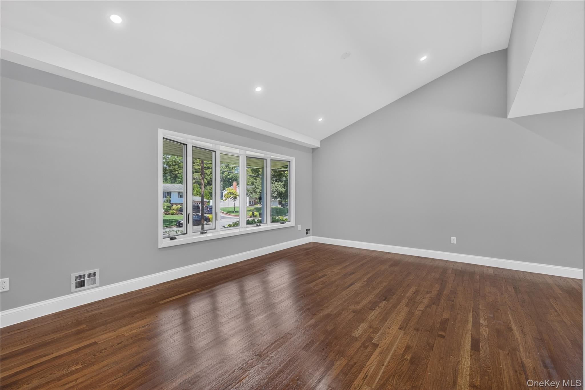 11 Penguin Lane Property Photo 6