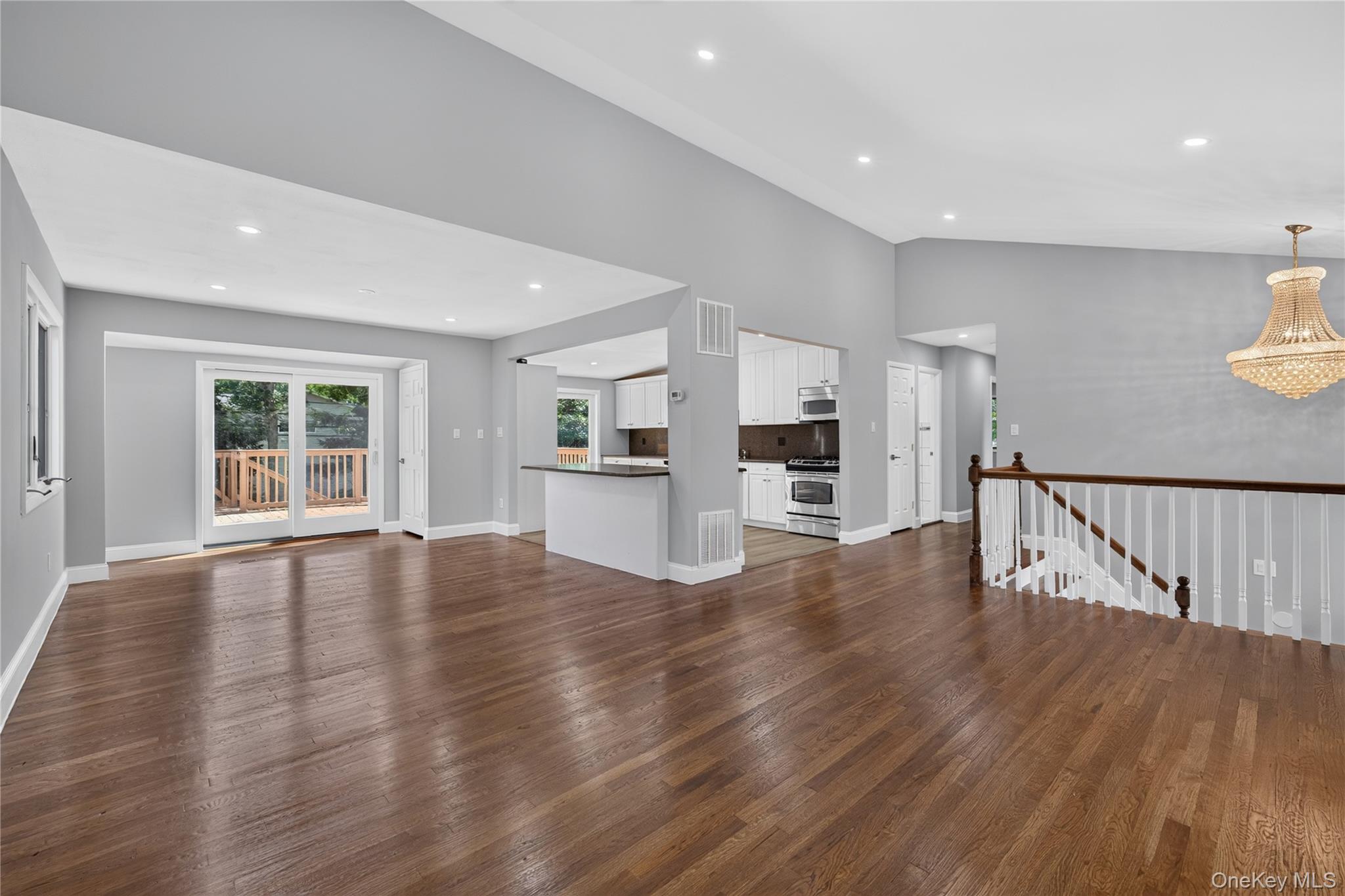 11 Penguin Lane Property Photo 8