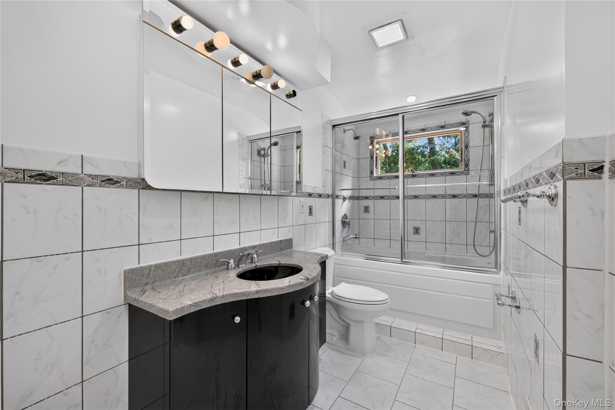 11 Penguin Lane Property Photo 17