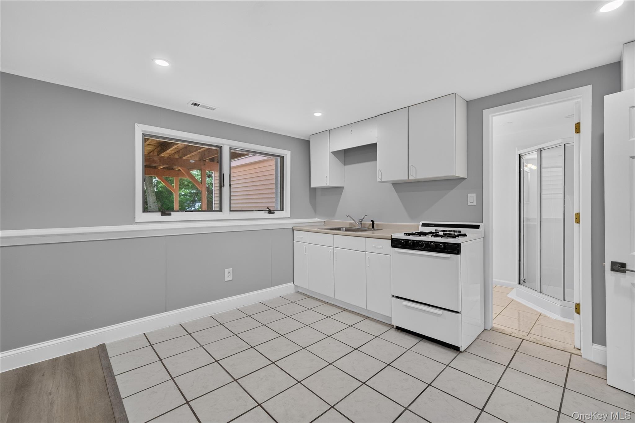 11 Penguin Lane Property Photo 26