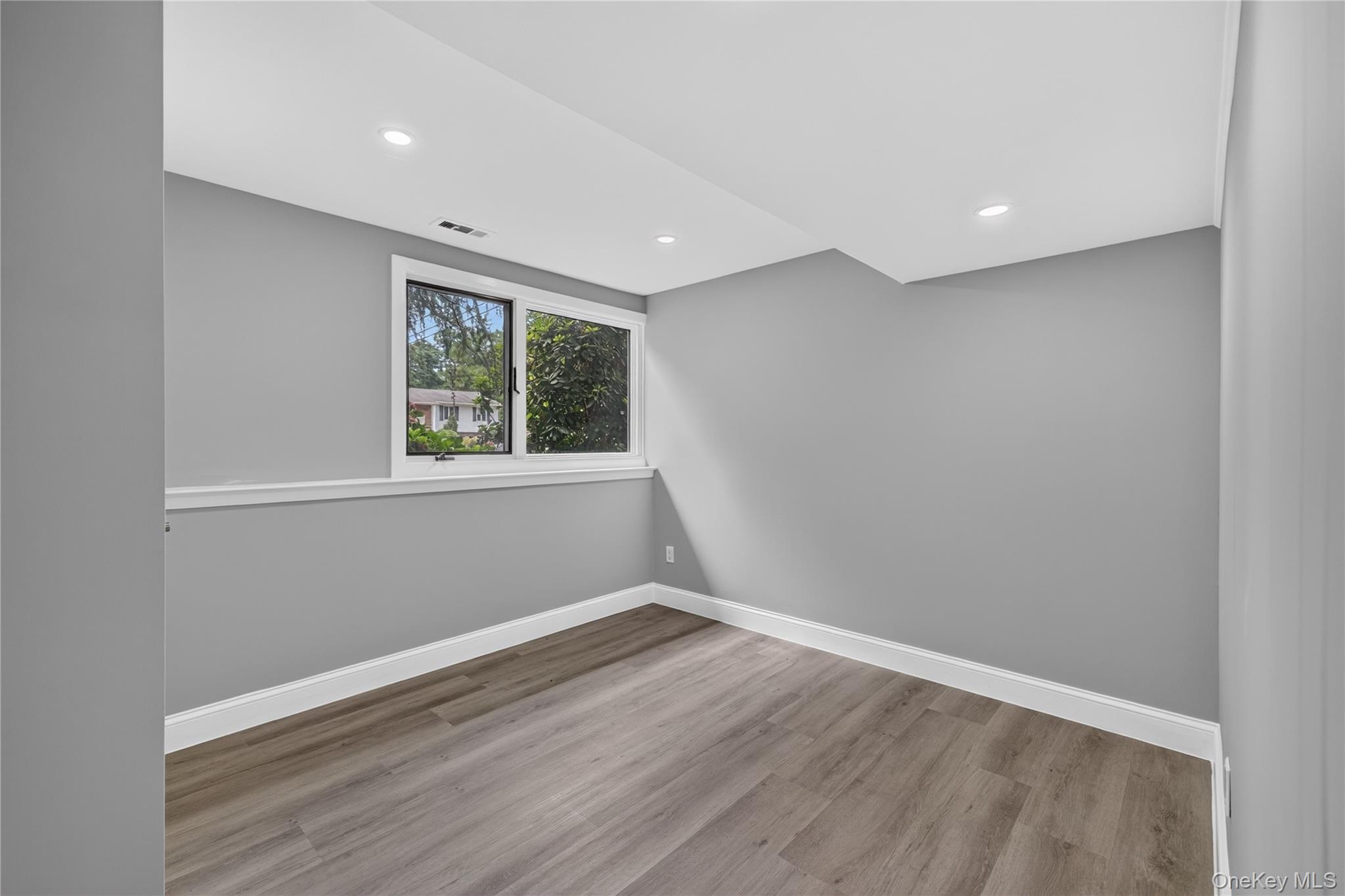 11 Penguin Lane Property Photo 28